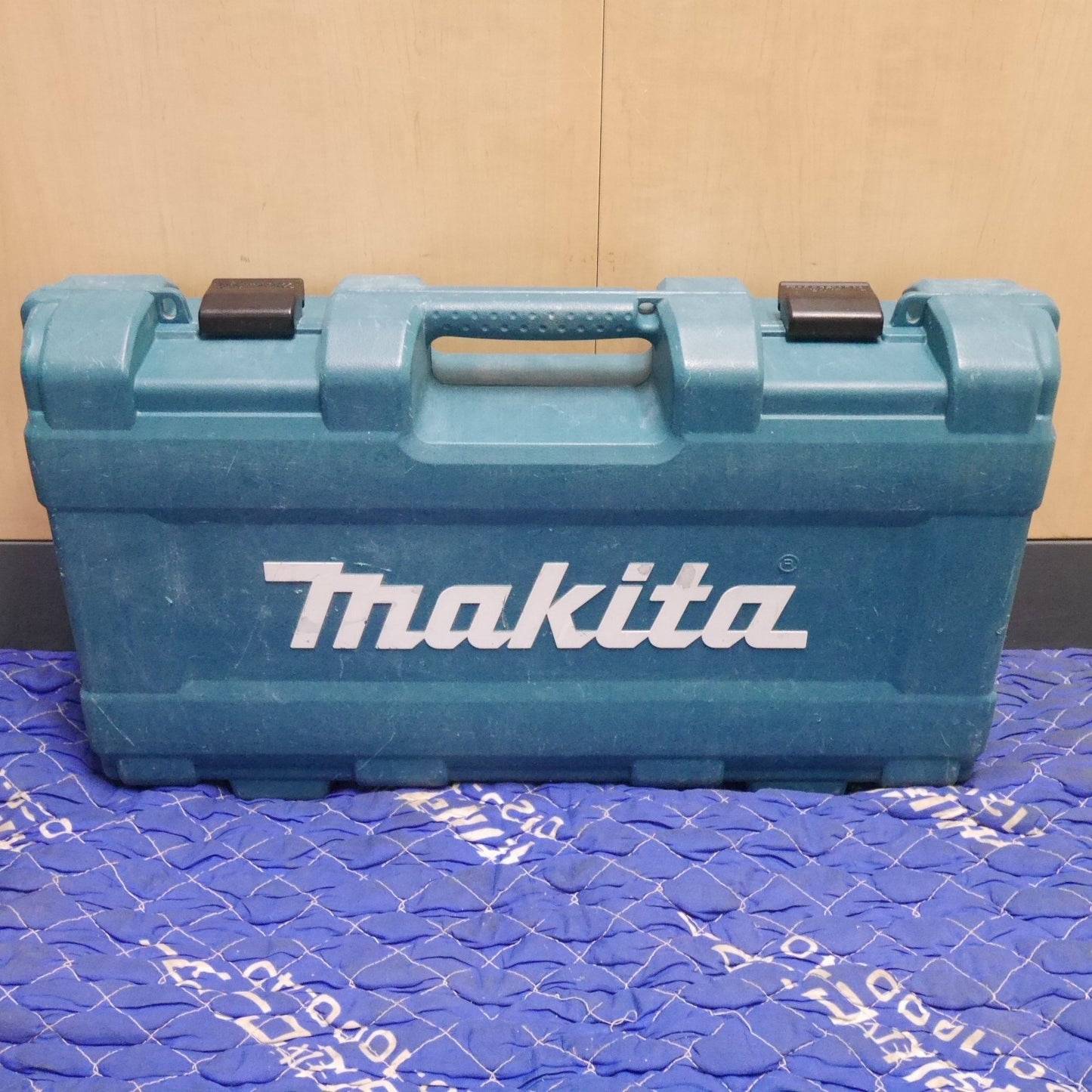 [送料無料] ☆マキタ レシプロソー JR3051T 電動 工具 切断機 セーバーソー セーバソー 電気 のこぎり ノコギリ コード式 makita 100V☆