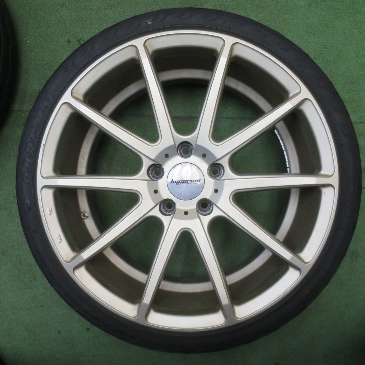 バリ溝！22年！9分◎Hyperion CVX 225/35R19 ファイナリスト 595EVO ハイペリオン 19インチ PCD114.3/5H◎6062401NJノ
