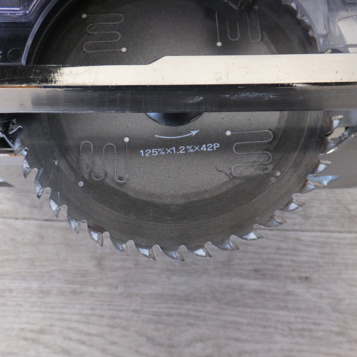 ★マキタ makita 125mm 充電式防じんマルノコ KS511D　バッテリ BL1860B　セット★