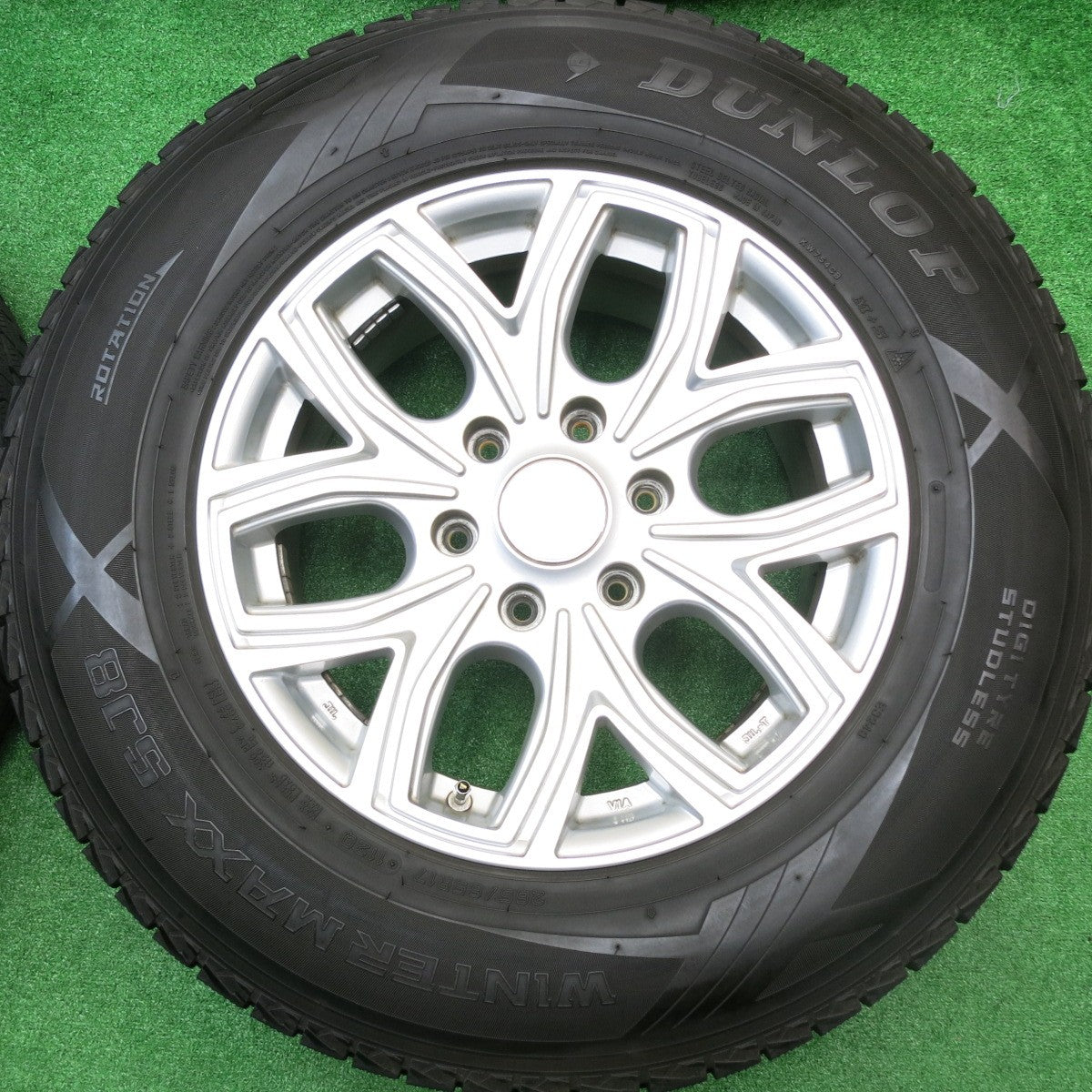 バリ溝！キレイ！9.5分★PREMIX 飛車 265/65R17 スタッドレス ダンロップ ウインターマックス SJ8 17インチ プレミックス ヒシャ PCD139.7/6H★5101802HAス