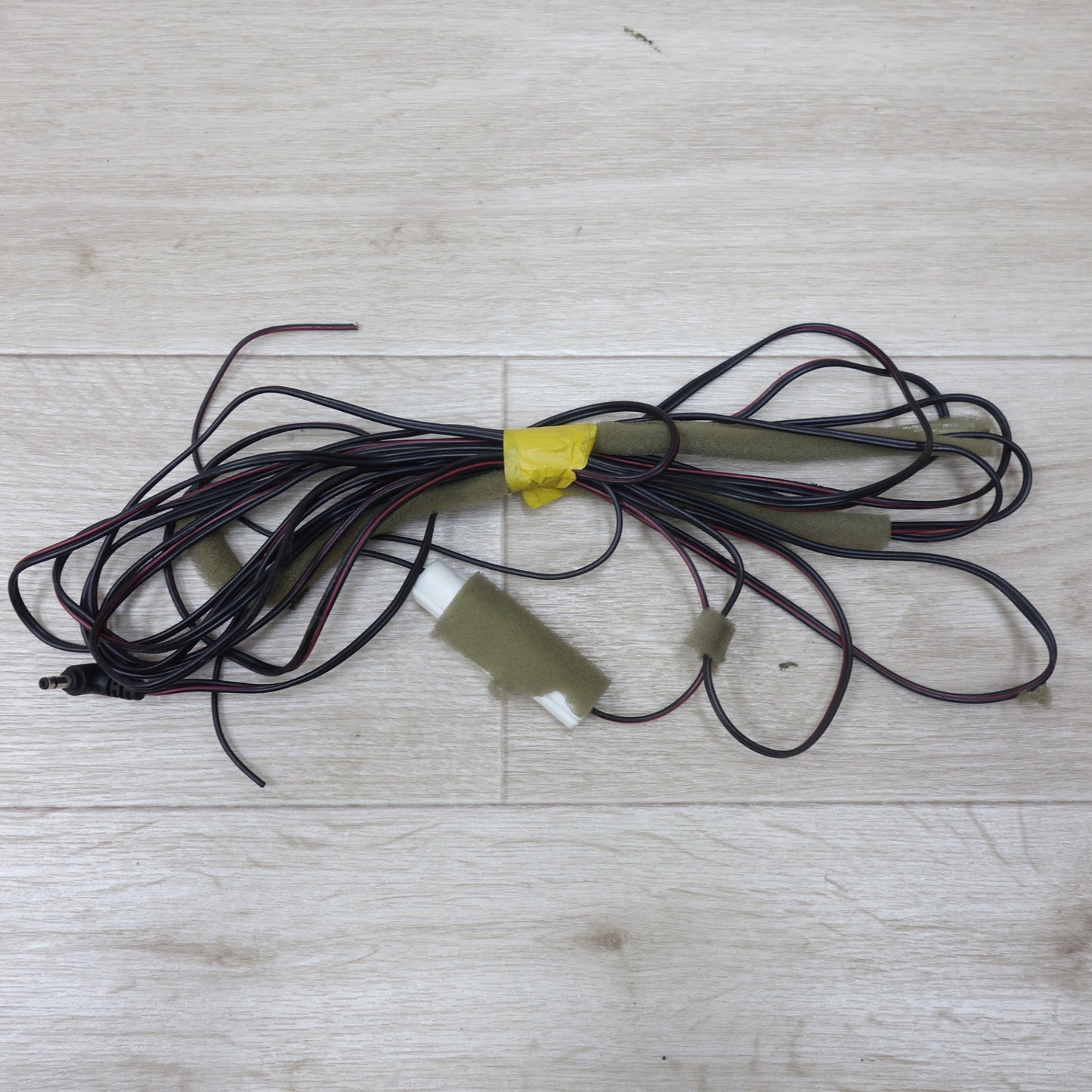 [送料無料] 付属品付き◆CELLSTAR セルスター 2.4インチ タッチパネル 搭載 ドライブレコーダー CS-81WQH おしらせ機能 ドラレコ◆