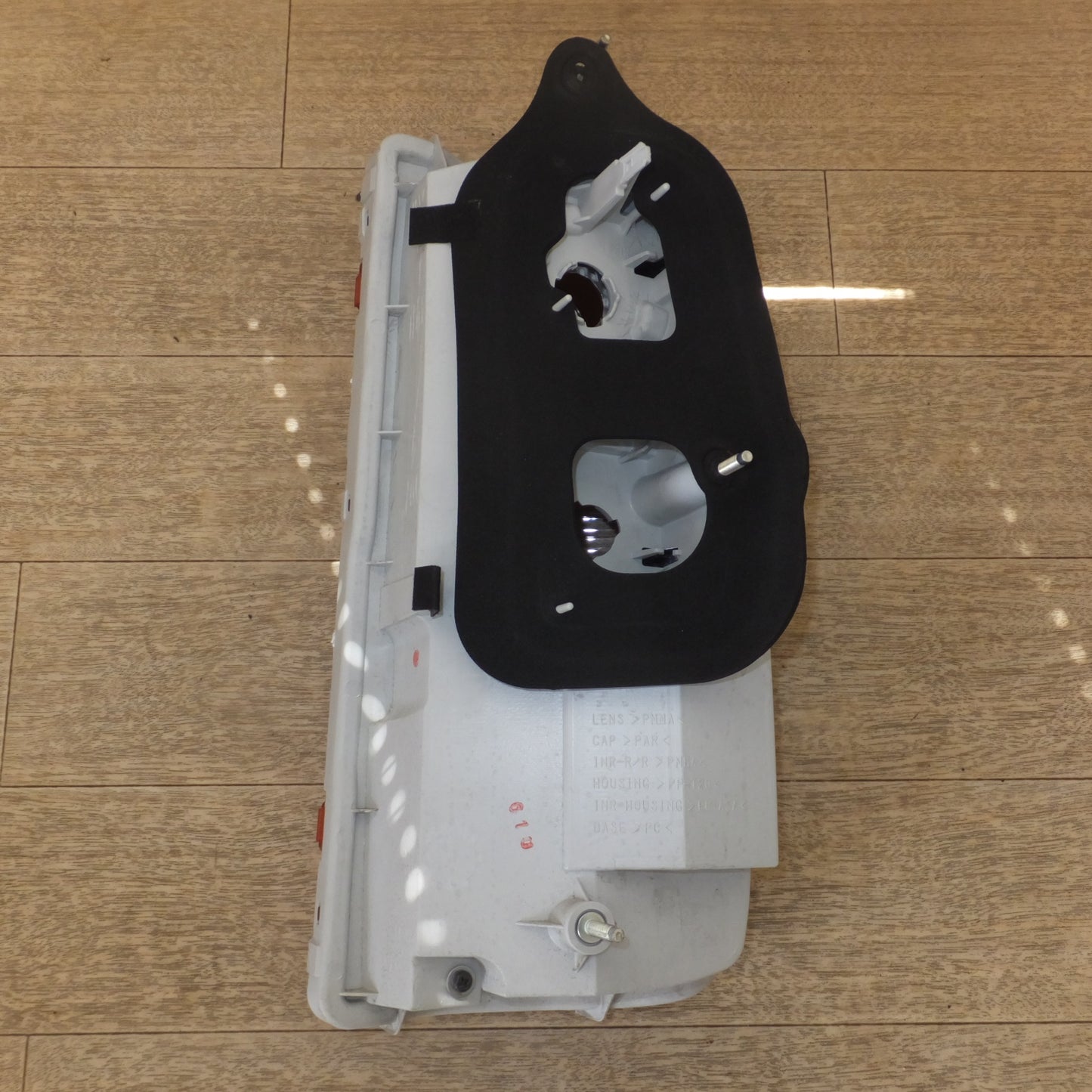 [送料無料] 新車外し 美品★トヨタ TOYOTA 純正 エルグランド 後期 E51 ME51 NE51 テールライト ICHIKOH D005 L R 左 右 セット★