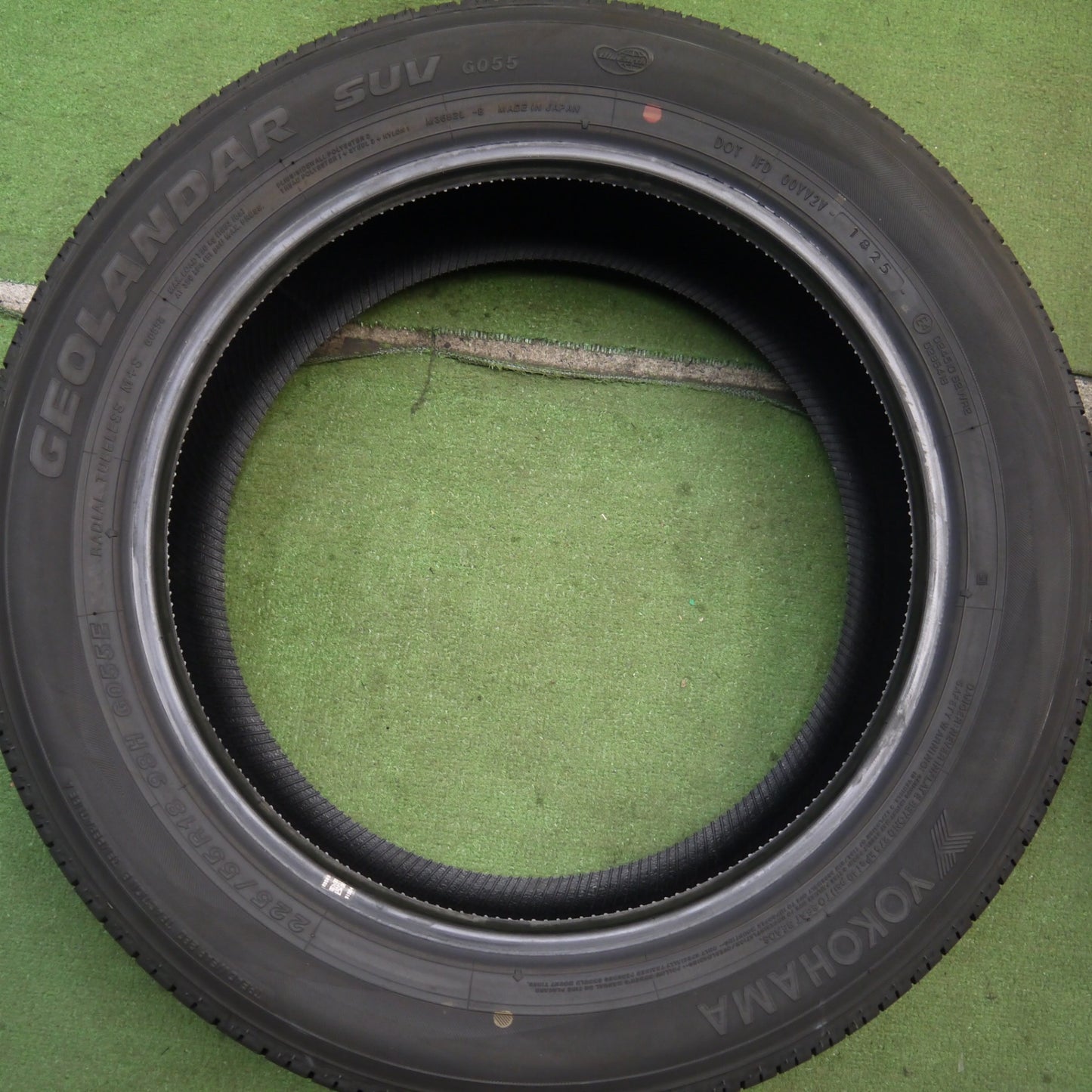 新車外し！25年★225/55R18 ヨコハマ ジオランダー SUV G055 G055E タイヤ 18インチ デリカ D:5 ZR-V フォレスター 等★5072503Hノタ