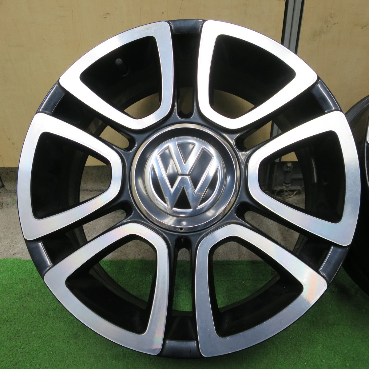 4本価格★フォルクス ワーゲン up! アップ 純正 ホイール 16インチ 16×6J PCD100/4H★6041002NGホ