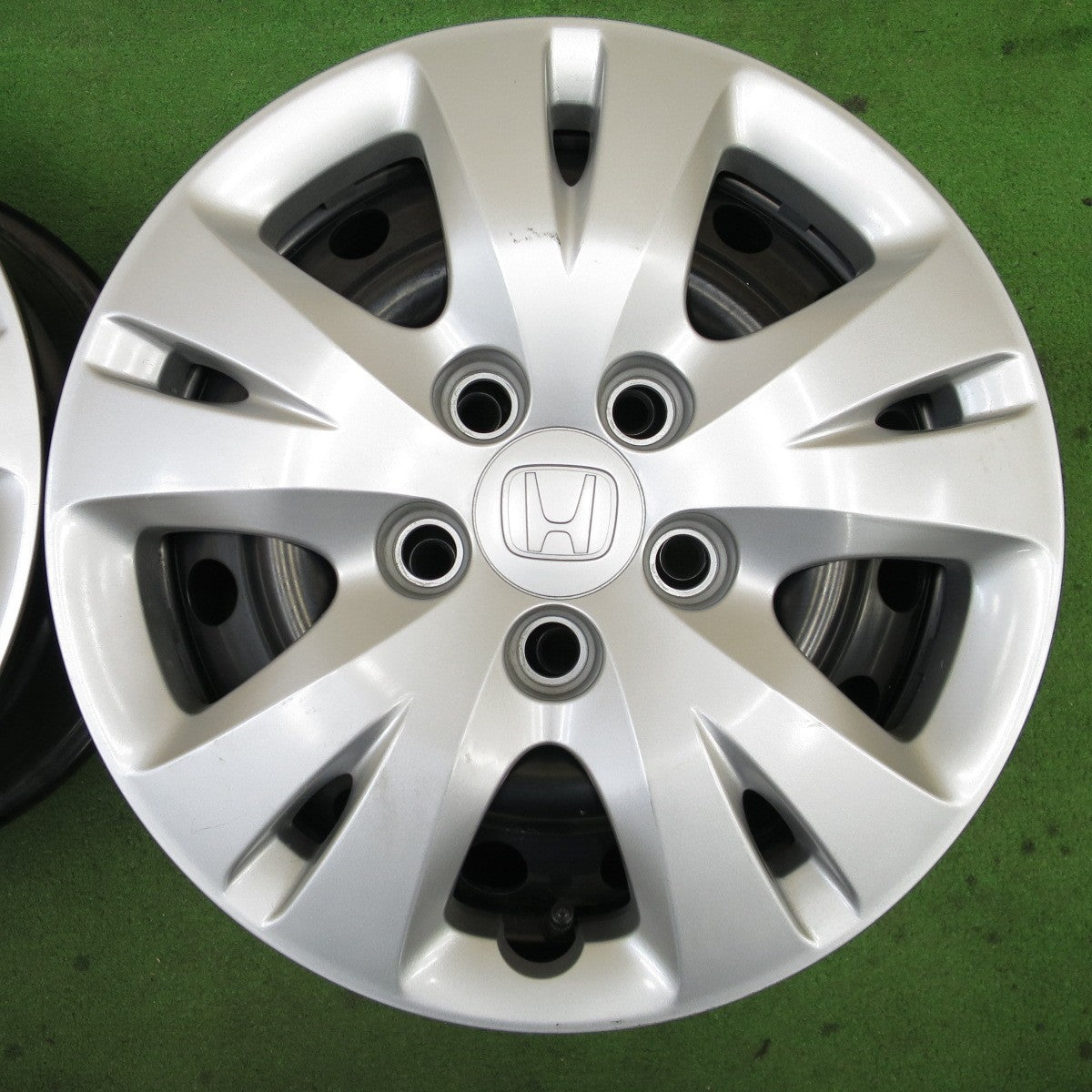 新車外し！付属品付き★ホンダ ステップワゴン 純正 スチール ホイール 15インチ 15×6JJ PCD114.3/5H★6022503ナホ