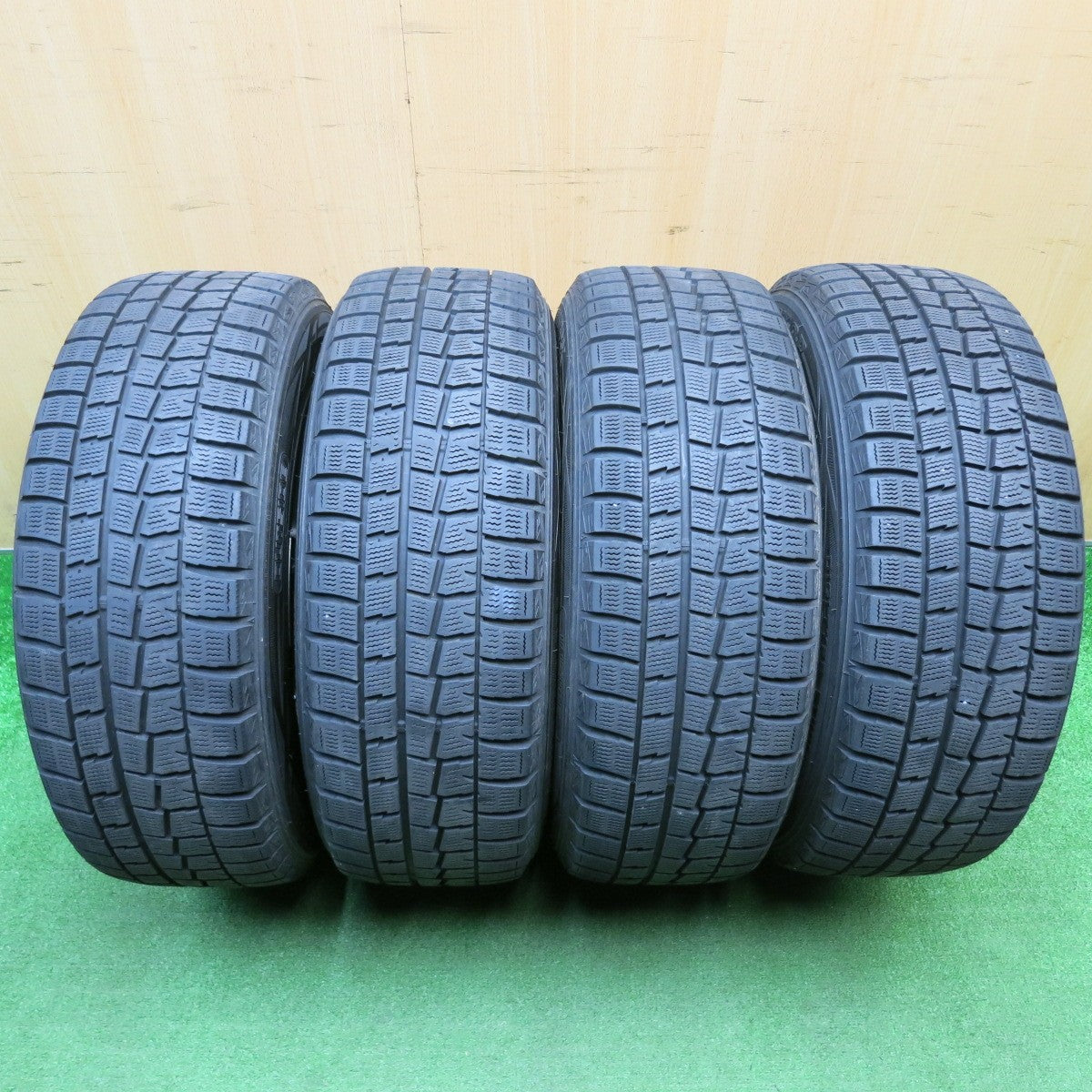バリ溝！キレイ！9分★BMW 等 KELLENERS Jr E5 205/55R16 スタッドレス ダンロップ ウインターマックス WM01 ケレナーズ 16インチ PCD120/5H★5122013HAス