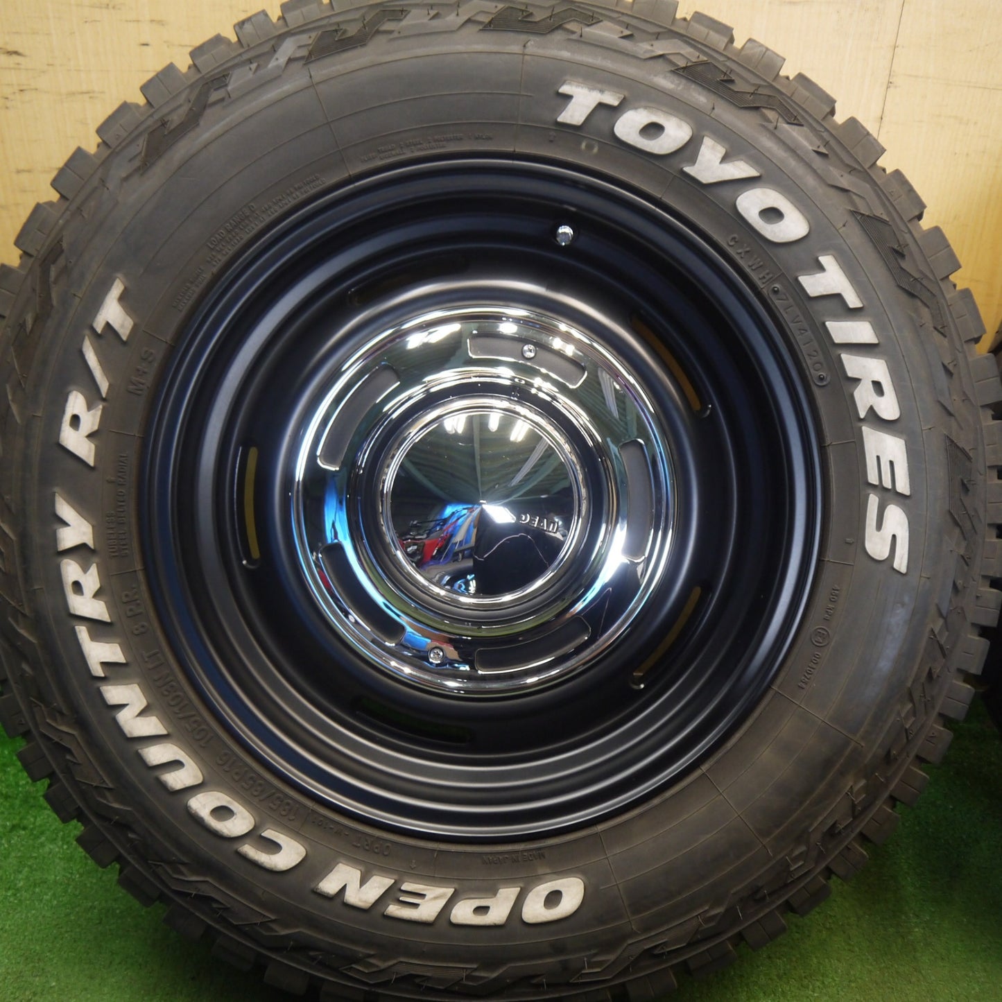バリ溝！キレイ！9分◎DEAN CROSS COUNTRY CC3 185/85R16 105/103N 8PR トーヨー オープンカントリー R/T ディーン クロスカントリー 16インチ PCD139.7/5H◎6062402Hノ