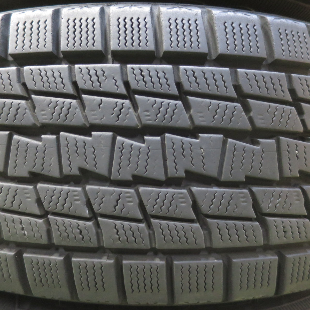 バリ溝！キレイ！9分◎スタッドレス 225/65R17 グッドイヤー アイスナビ SUV V.E.X. VEX 社外 アルミ 17インチ PCD114.3/5H◎6090901イス