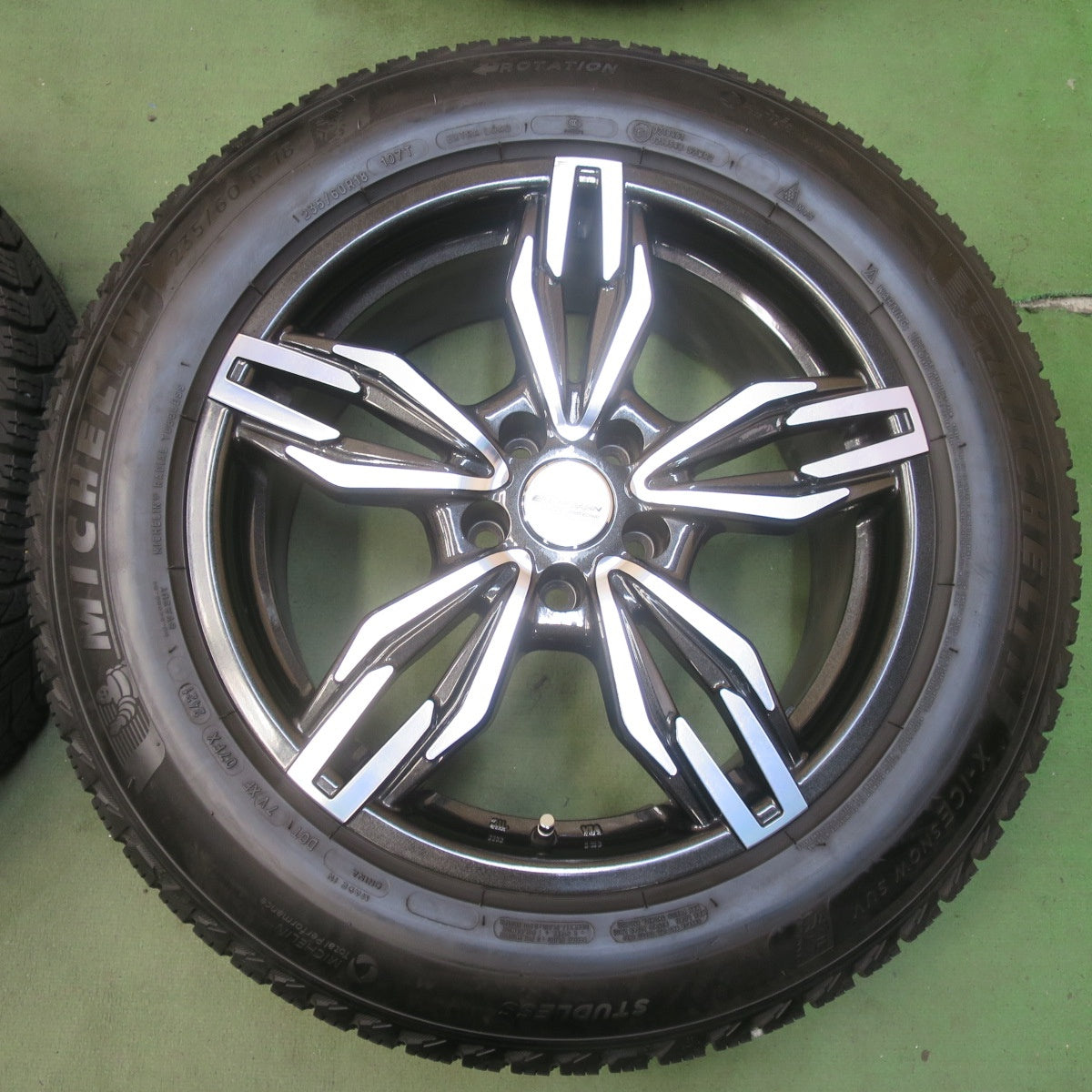 バリ溝！キレイ！9分◎アウディ 等 EUROBAHN SPORT TECHNIC 235/60R18 スタッドレス ミシュラン X-ICE SNOW SUV スポーツテクニック 18インチ PCD112/5H◎6100904イス