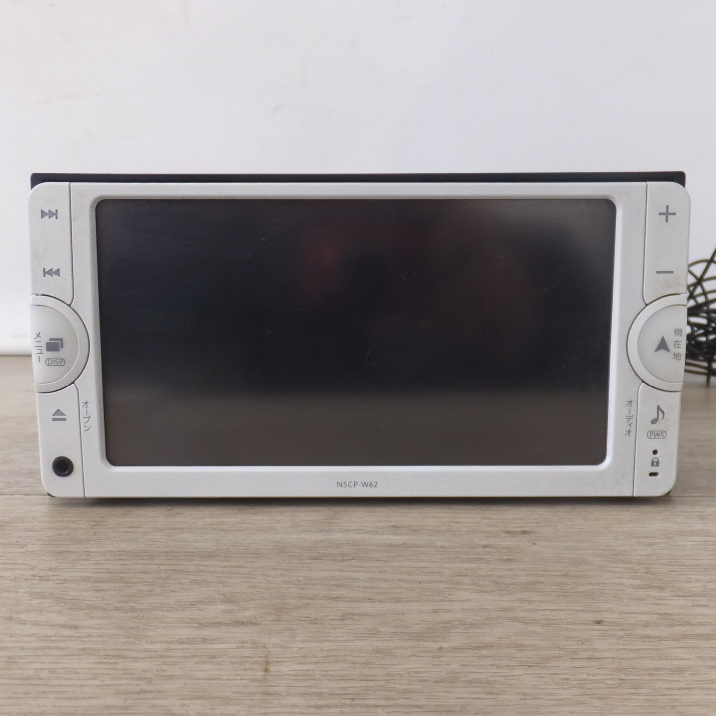 [送料無料] 現状品★パイオニア製 トヨタ 純正 メモリーナビ マルチAVステーション NSCP-W62 08545-00V70　セキュリティロック[37]★