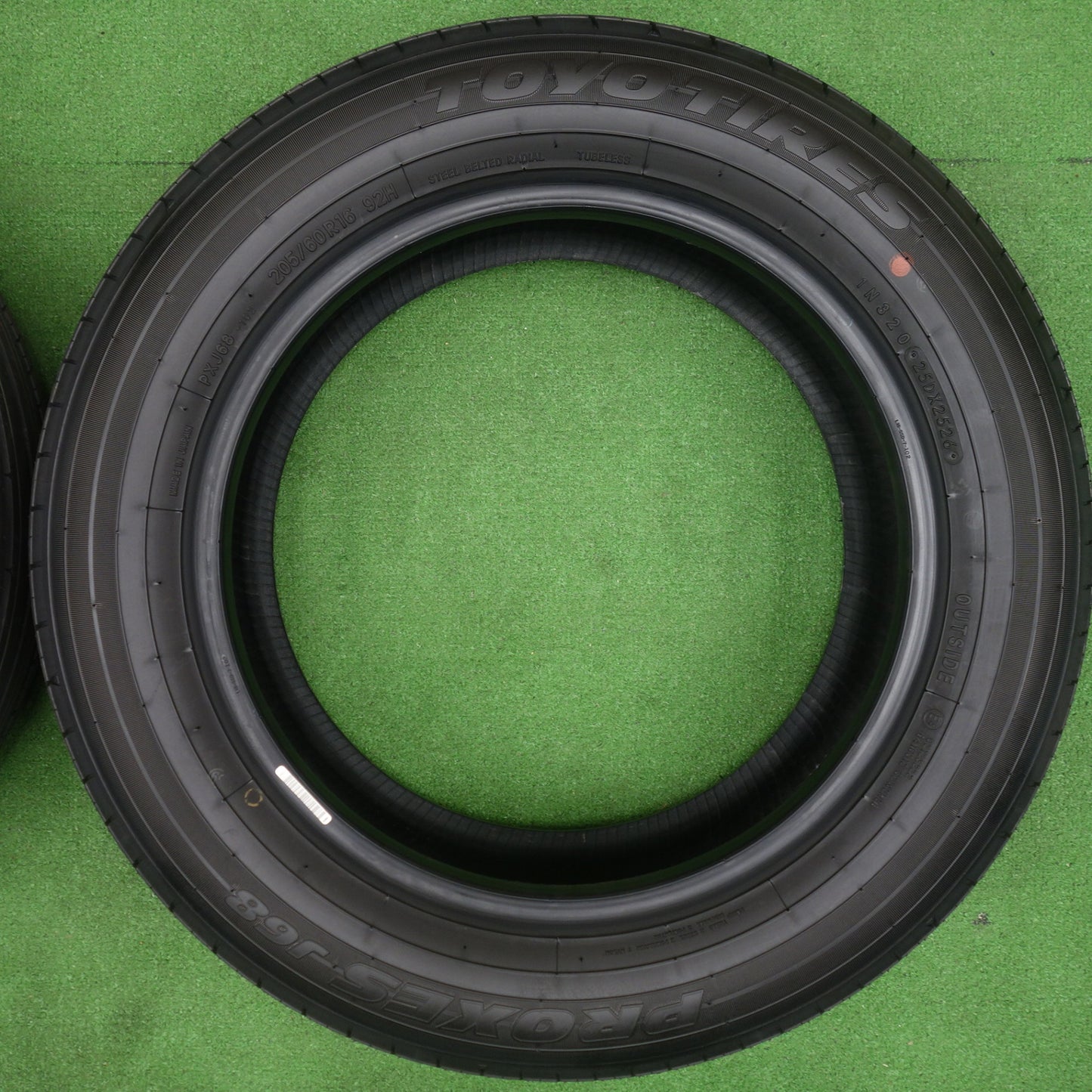 新車外し！26年★205/60R16 トーヨー プロクセス J68 タイヤ 16インチ ノア ヴォクシー ステップワゴン セレナ 等★6072402KTノタ
