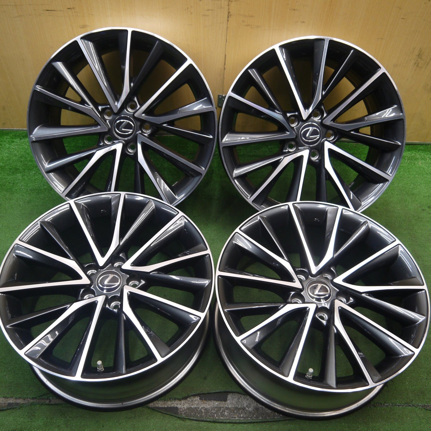 センサー付！キレイ★レクサス NX 純正 ホイール 18インチ 18×7.5J PCD114.3/5H★5071102Hホ