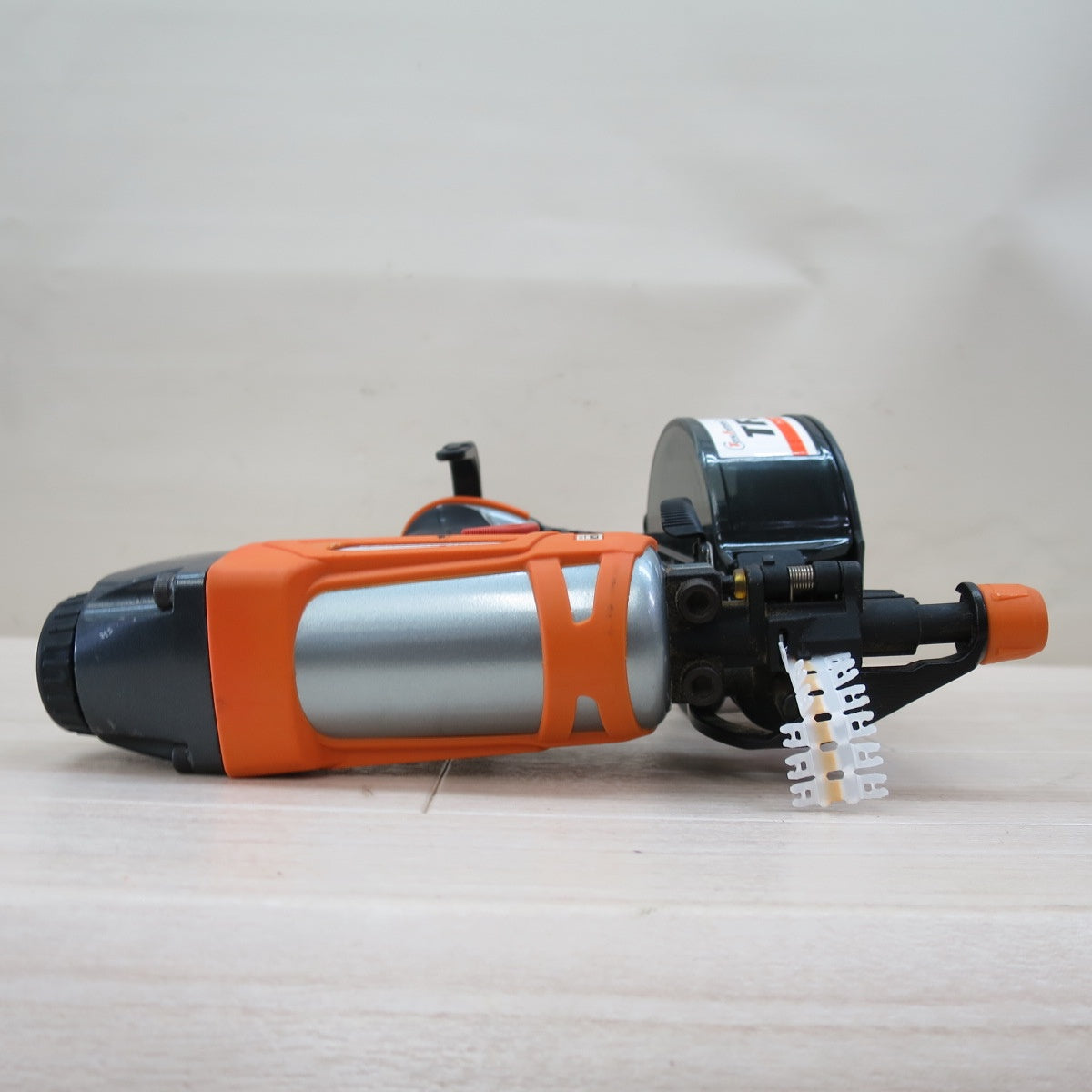 キレイ！付属品付き☆TOTAL FASTENING ポケット 釘打機 TF32P 釘打ち機 コイル ネイラ トータルファスニング エアー ツール 工具☆