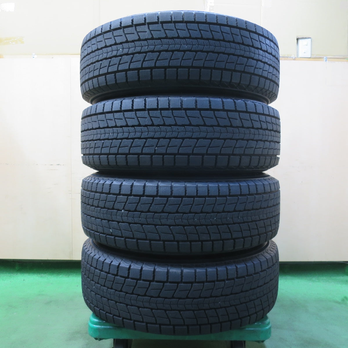 タイヤほぼ未使用！21年★スタッドレス 225/65R17 ダンロップ ウインターマックス SJ8 SMACK ENKEI スマック エンケイ 17インチ PCD114.3/5H★5071204イス