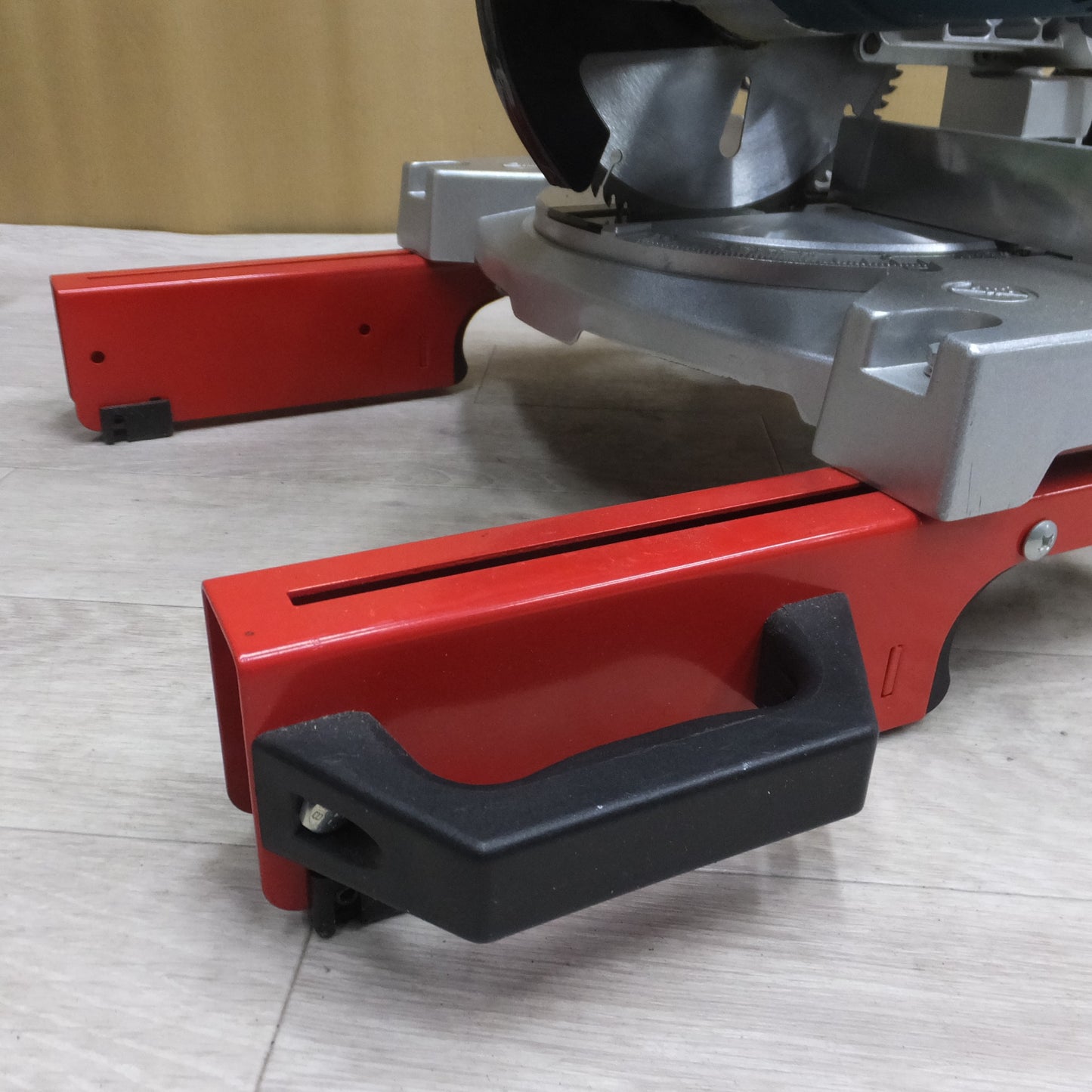 [送料無料] キレイ◆新興製作所 チップソー 切断機 100V 鉄工 木工 両用 MTC-190 卓上 丸ノコ 丸鋸 丸のこ 電動 工具◆