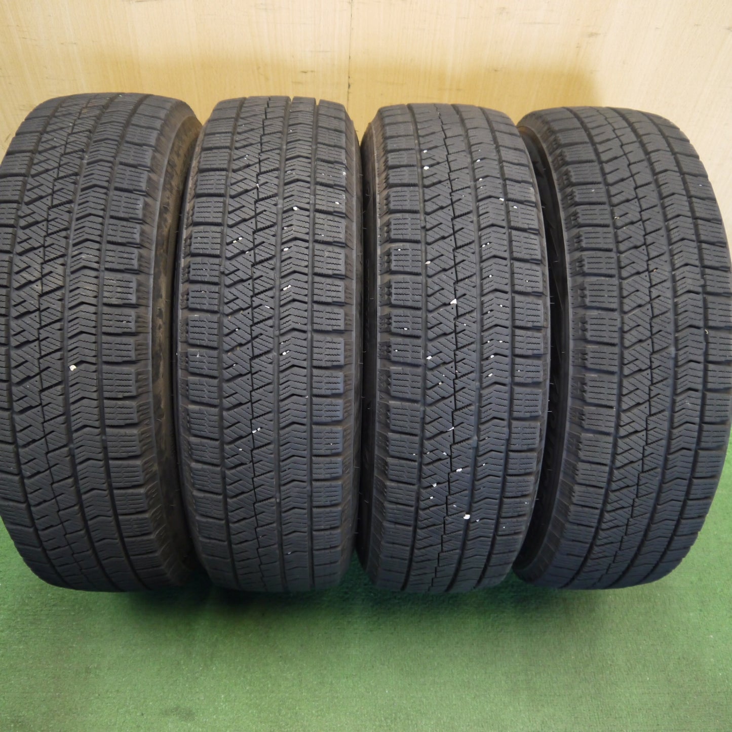 バリ溝！22年！8.5分◎スタッドレス 165/65R14 ブリヂストン ブリザック VRX2 Fang ファング 14インチ PCD100/4H◎6080703Hス