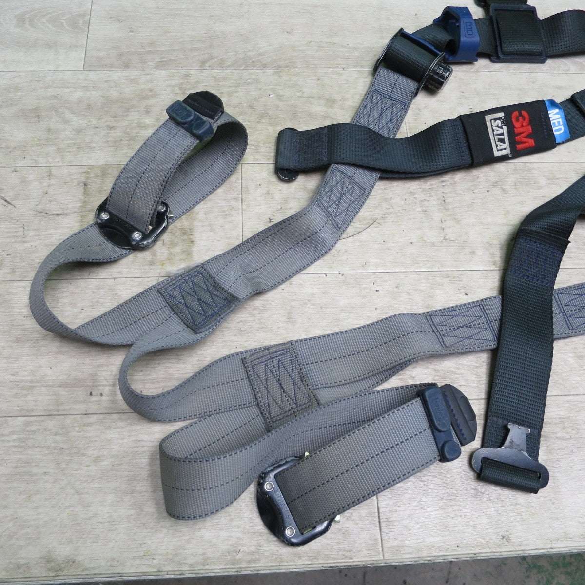 [送料無料] ☆3M フル ハーネス セット 巻取り式 ランヤード DBI サラ Nano-Lok Light 3101740 安全帯☆