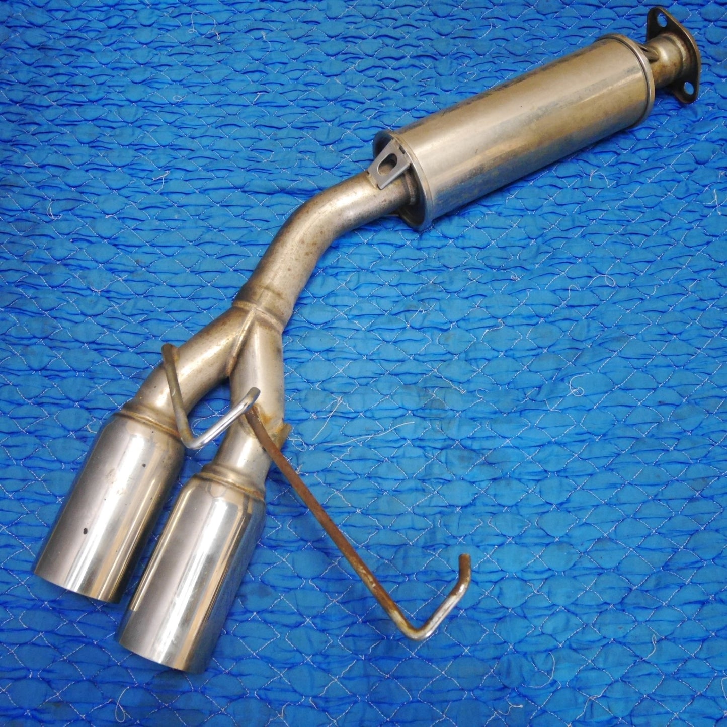 [送料無料] ☆ホンダ GD3 フィット 1.3Lモデル 全グレード 4WD除く 社外 マフラー 排気 カー パーツ メーカー 不明☆