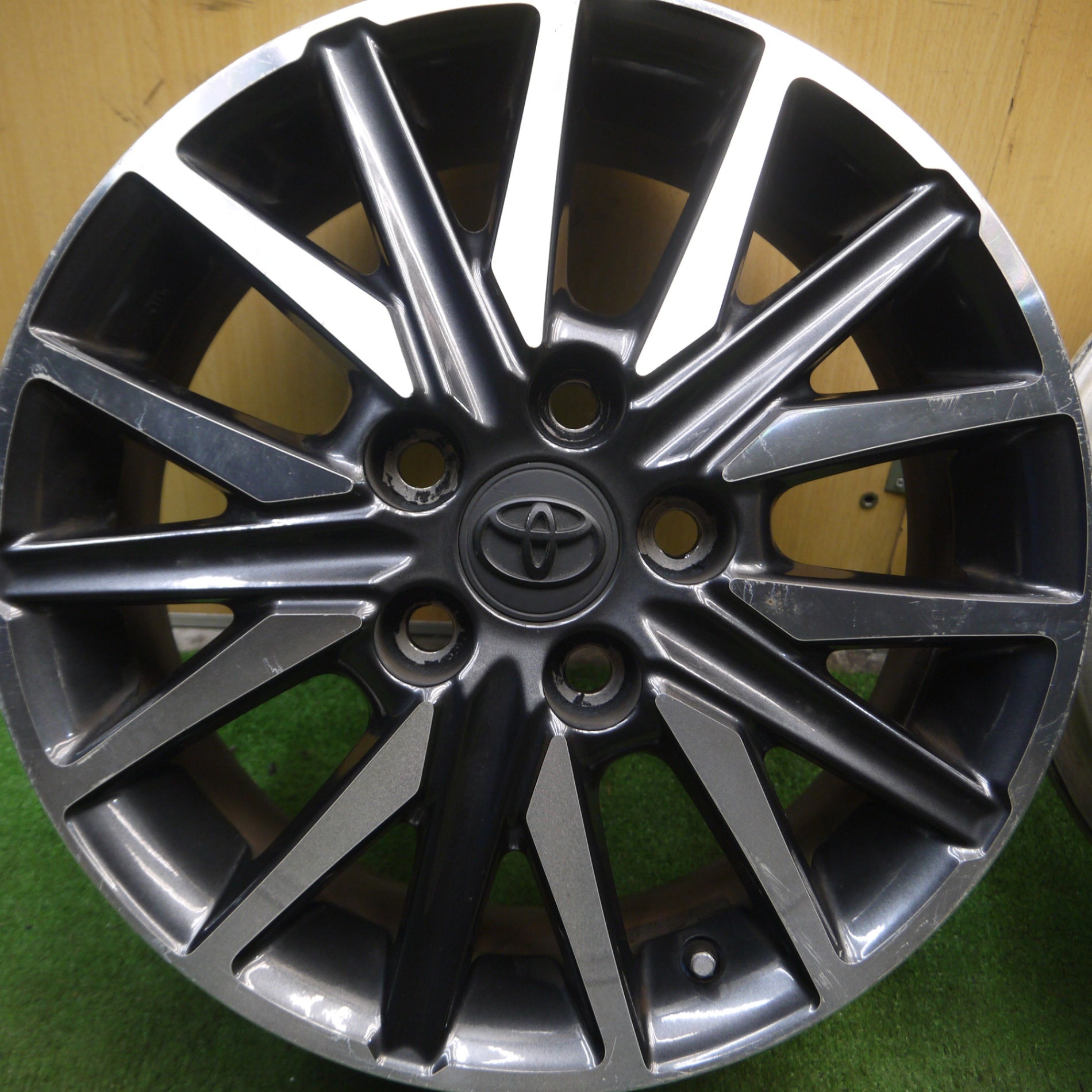 送料無料* 4本価格☆トヨタ 80系 ヴォクシー ノア 純正 ホイール 16