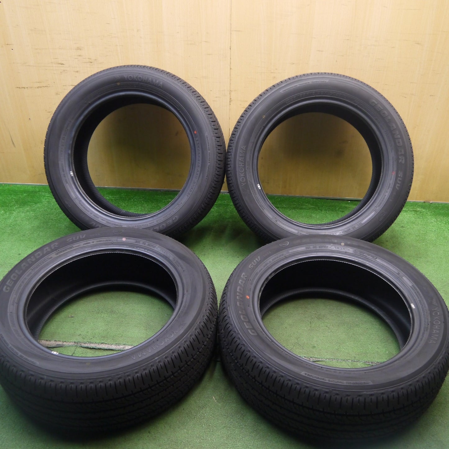 新車外し！25年★225/55R18 ヨコハマ ジオランダー SUV G055 G055E タイヤ 18インチ デリカ D:5 ZR-V フォレスター 等★5072503Hノタ