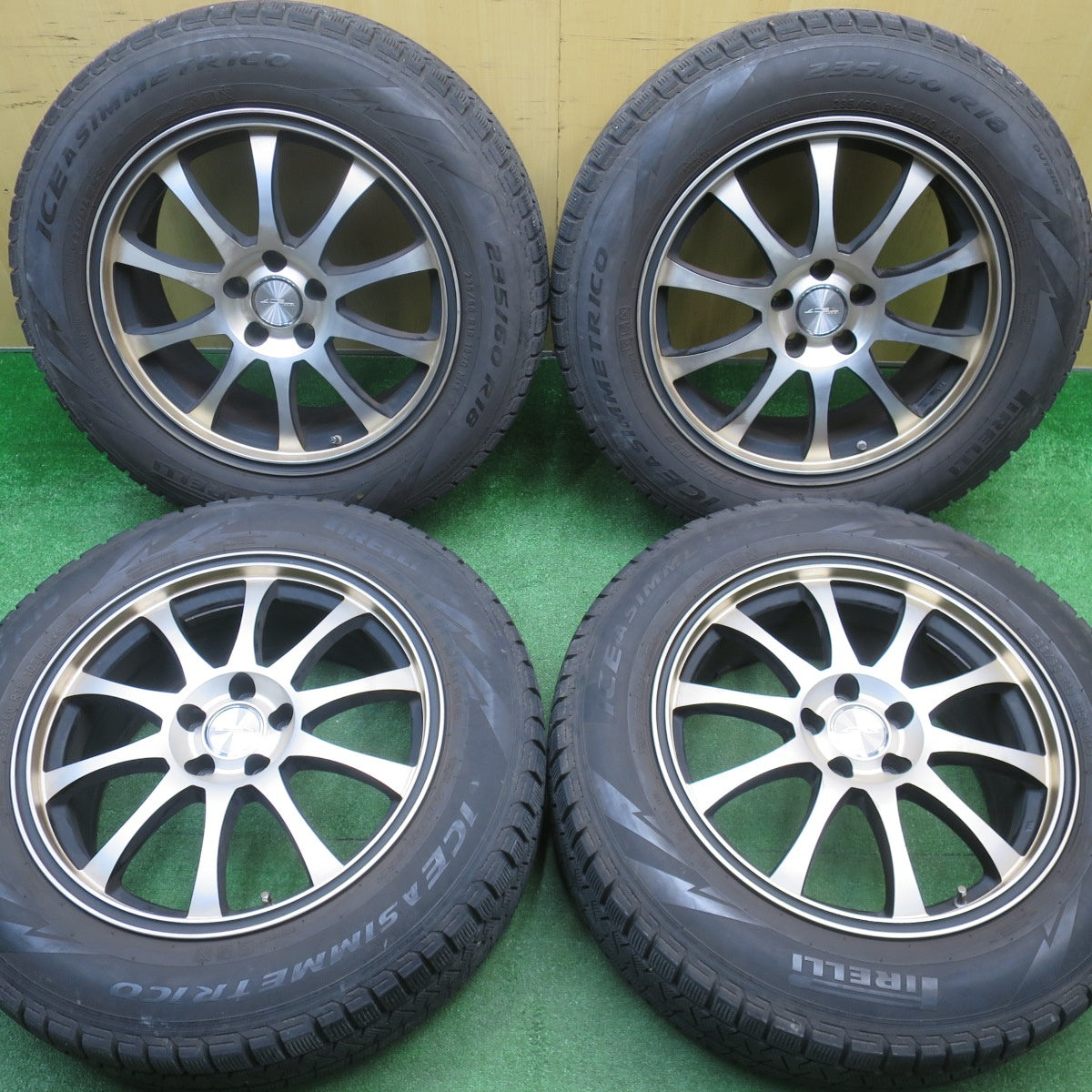 バリ溝！8.5分★アウディ Q5 等 ACE DESIGN 235/60R18 スタッドレス ピレリ アイスアシンメトリコ 18インチ PCD112/5H★5111701NJス