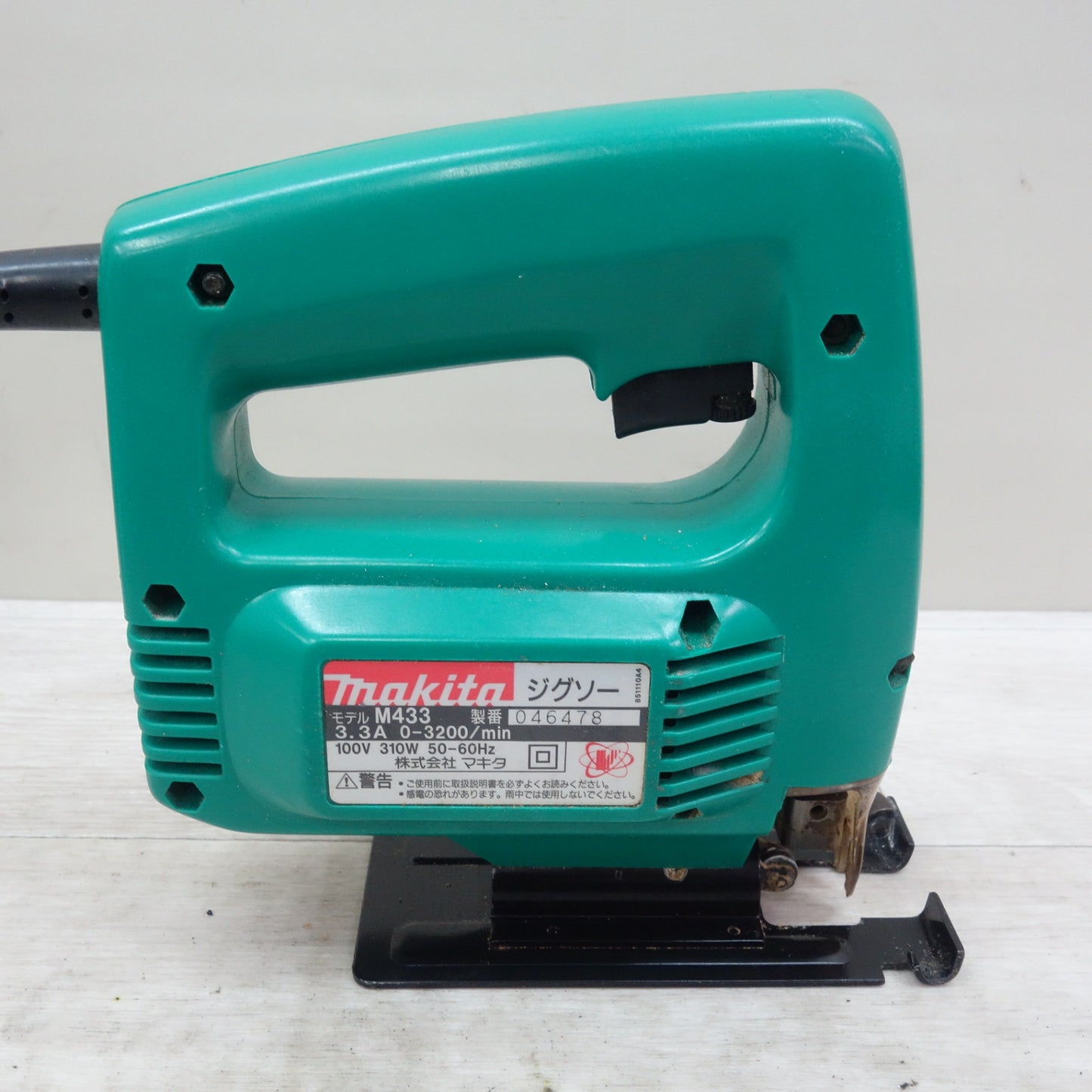 [送料無料] 付属品付き☆マキタ ジグソー 二重絶縁 100V M433 箱付き 切断機 電動 工具☆