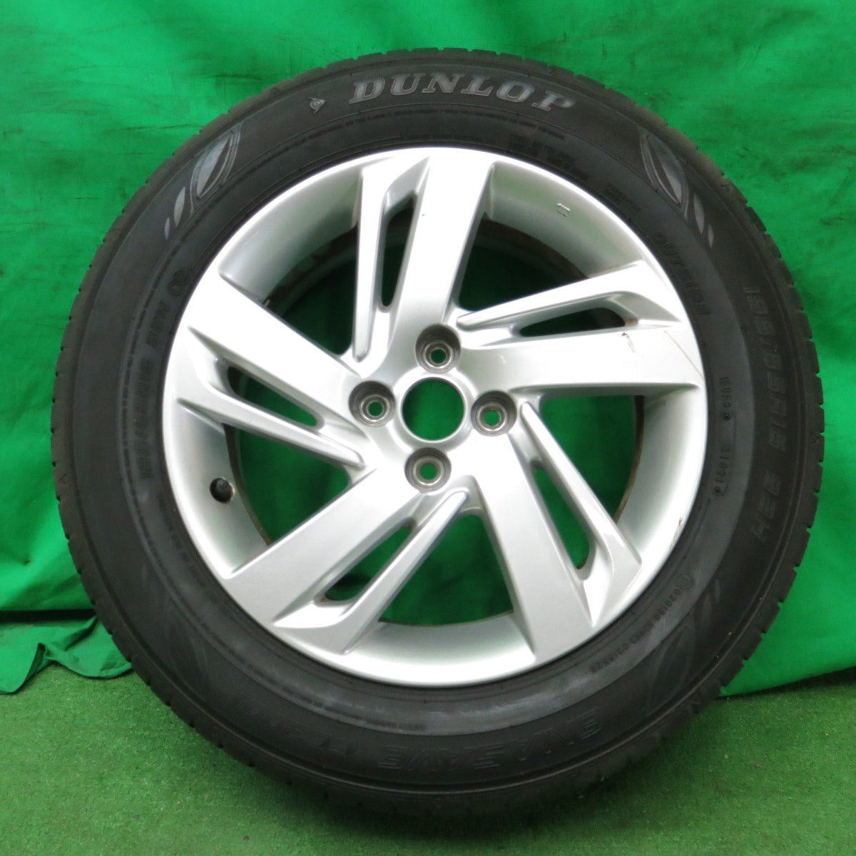 *送料無料* 1本価格！21年★トヨタ ライズ 純正 195/65R16 ダンロップ エナセーブ EC300+ 16インチ PCD100/4H★4052406ナノ