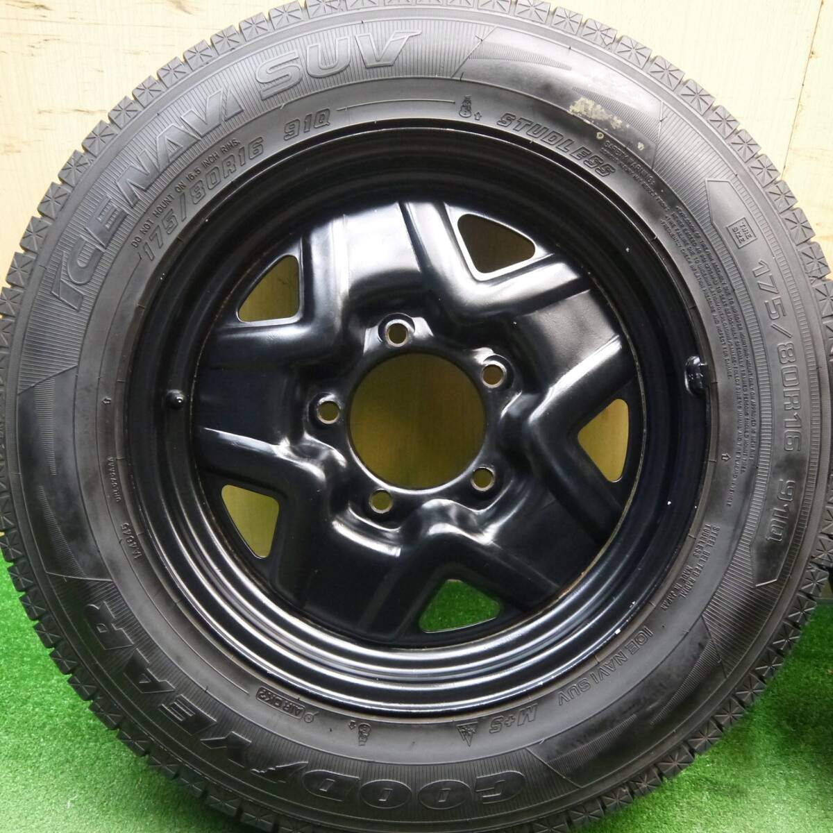 4本価格★スズキ JB64 ジムニー 純正 スチール 175/80R16 スタッドレス グッドイヤー アイスナビ SUV PCD139.7/5H★5031905Hス