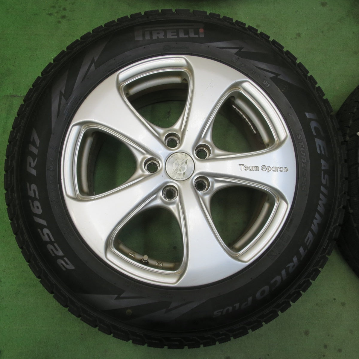 バリ溝！8.5分★スタッドレス 225/65R17 ピレリ アイスアシンメトリコ プラス Team Sparco チームスパルコ 17インチ PCD114.3/5H★6020507イス