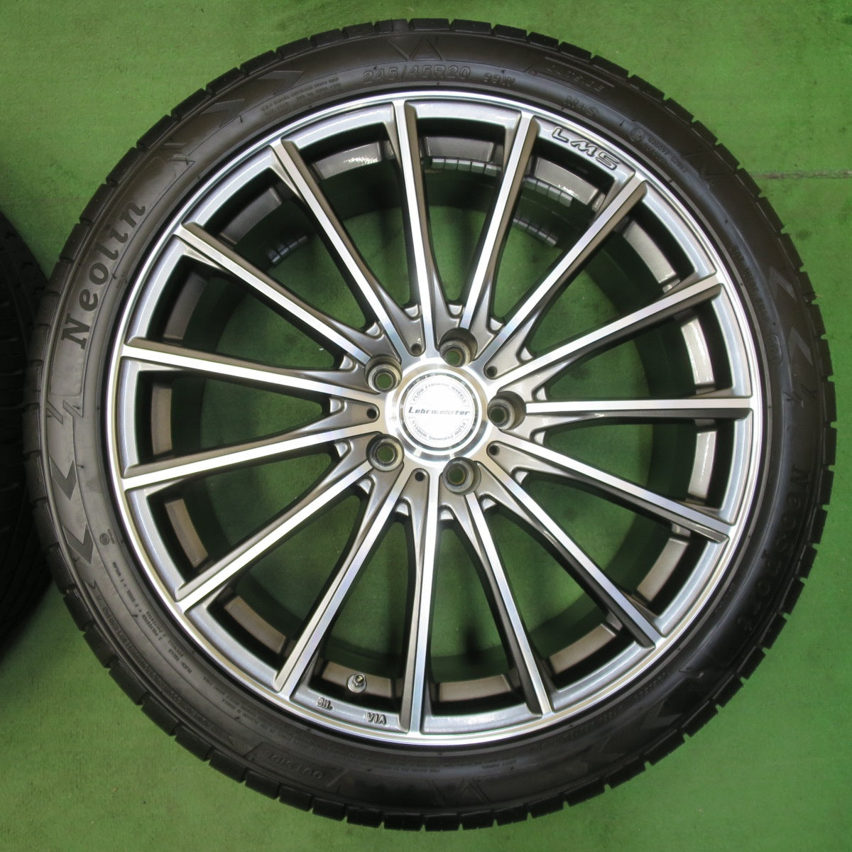 [送料無料] バリ溝！24年！9.5分★Lehrmeister LM-S FS15 245/45R20 ネオリン ネオスポーツ 20インチ レアマイスター LMS PCD114.3/5H★5031006イノ