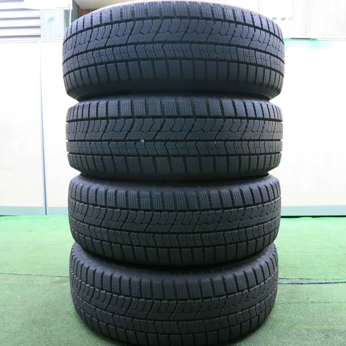 *送料無料* バリ溝！22年！9.5分以上★トヨタ 30系 プリウス 純正 195/65R15 スタッドレス トーヨー オブザーブ GIZ2 15インチ PCD100/5H★4052705HAス