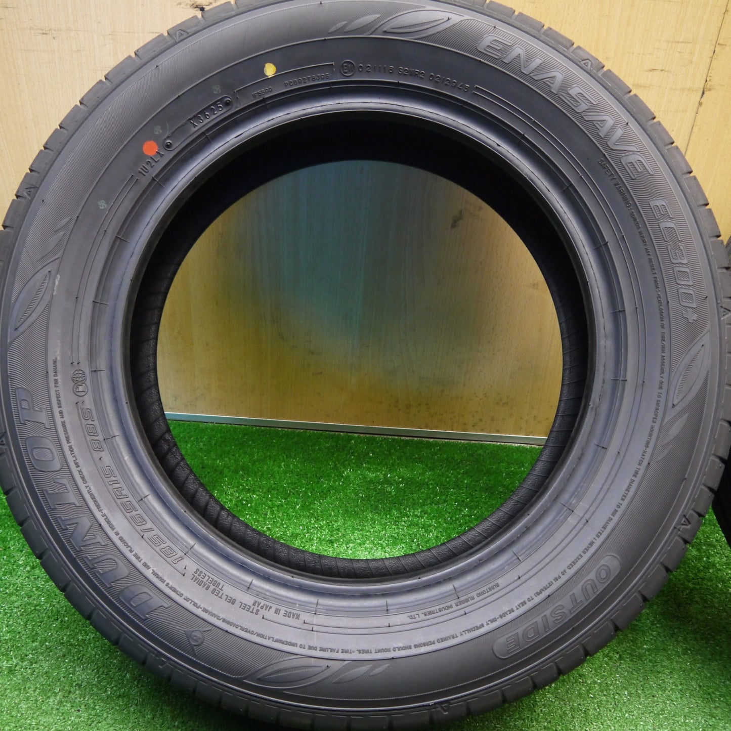 新車外し！25年★185/65R15 ダンロップ エナセーブ EC300+ タイヤ 15インチ アクア フィールダー アクシオ フリード ノート bB 等★5111204Hノタ