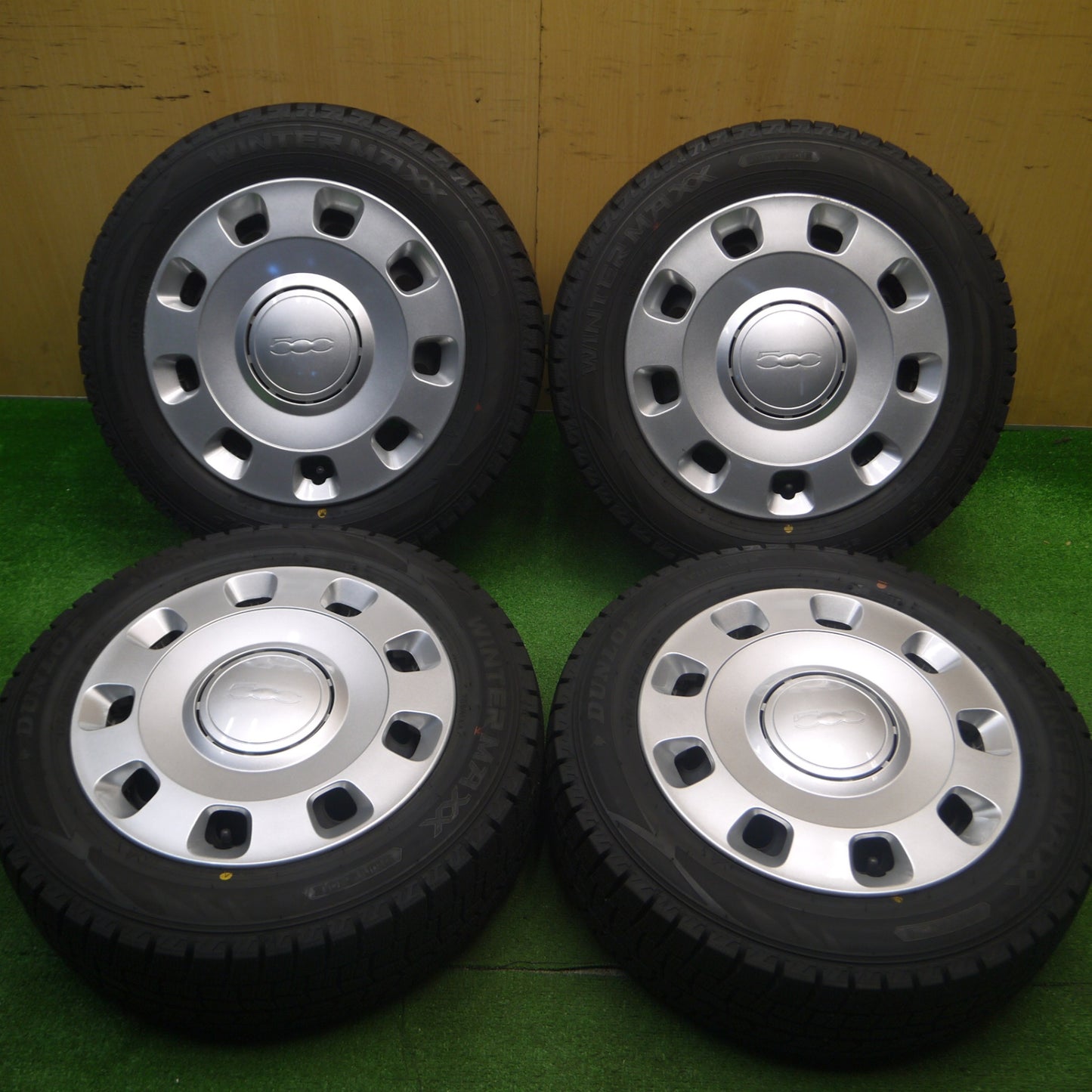 [送料無料] バリ溝！22年！キレイ！9.5分以上★FIAT フィアット 500 純正 スチール 175/65R14 スタッドレス ダンロップ ウインターマックス WM02 14インチ PCD98/4H★4112703Hス