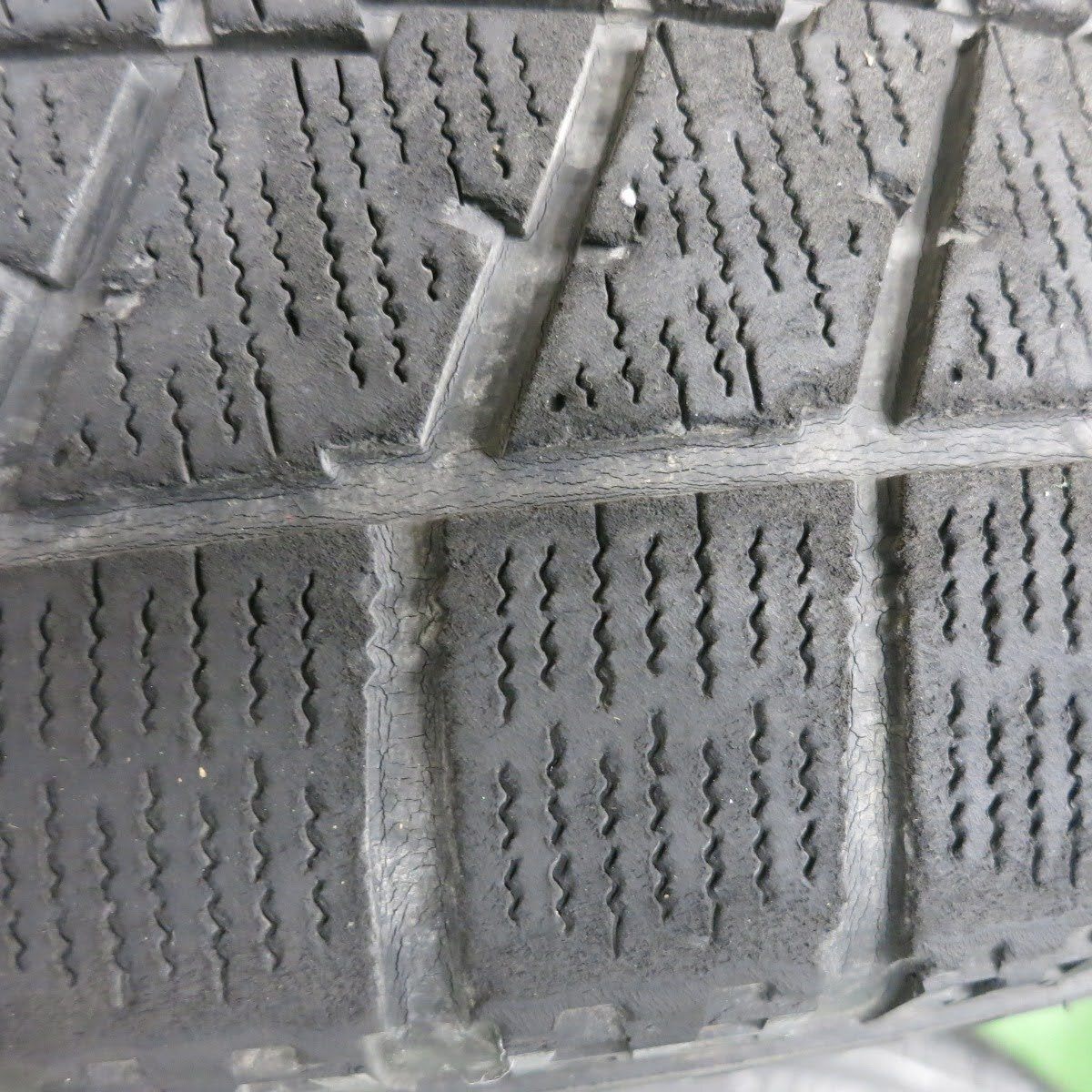 4本価格★トヨタ 210系 クラウン 純正 215/55R17 スタッドレス ブリヂストン VRX 17インチ PCD114.3/5H★4123004HAス