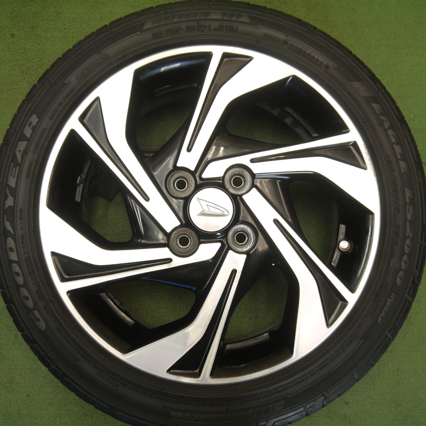 バリ溝！23年！8.5分◎ダイハツ LA600S タント カスタム RS 純正 165/55R15 グッドイヤー イーグル LS2000 hybrid 15インチ PCD100/4H◎6080401Hノ