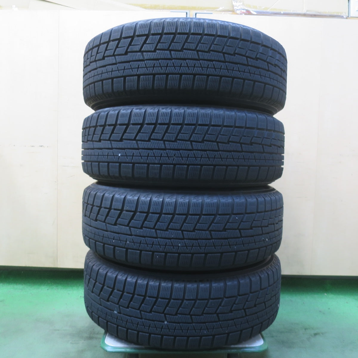 バリ溝！22年！9.5分◎スタッドレス 205/60R16 ヨコハマ アイスガード iG60 CX CORNERING FLAIR PCD 100 114.3 /5H マルチ◎6101607イス