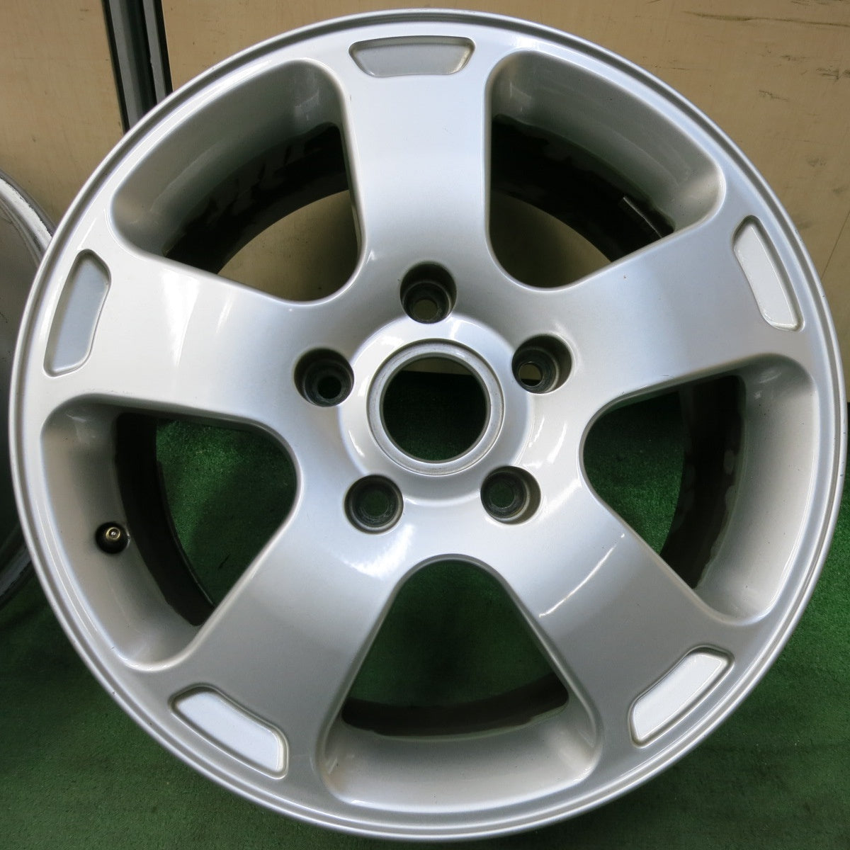 キレイ★VW ワーゲン トゥアレグ 等 社外 アルミ ホイール 17インチ 17×7.5J PCD130/5H★5041804SYホ