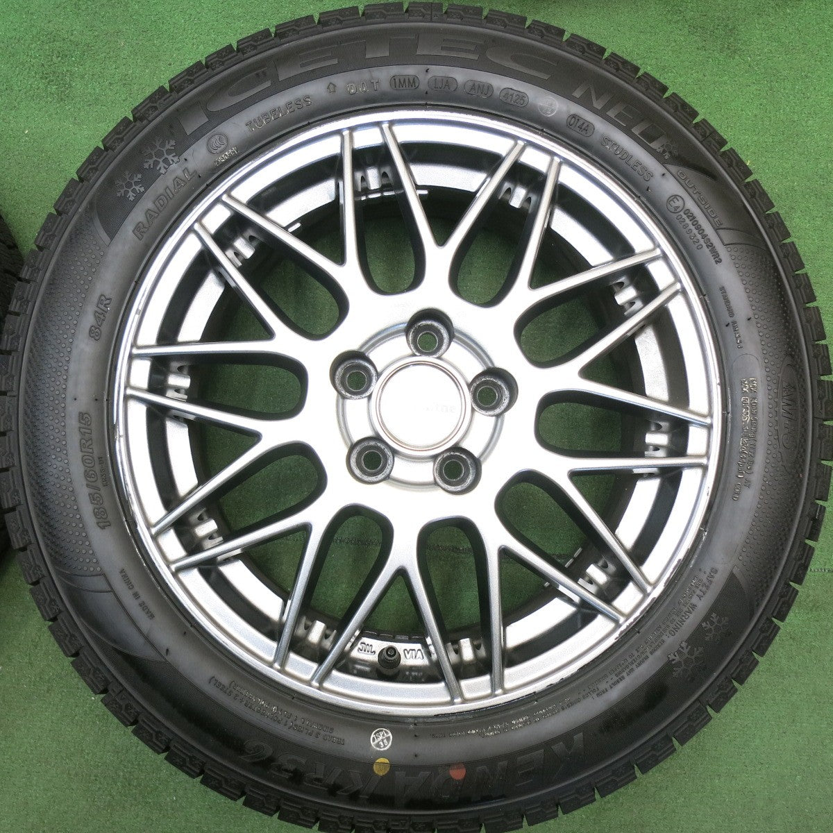 バリ溝！25年！ほぼ10分★シエンタ 等 185/60R15 スタッドレス ケンダ KR36 アイステック ネオ Humanline MM-022 ヒューマンライン 15インチ PCD100/5H★6052306HAス
