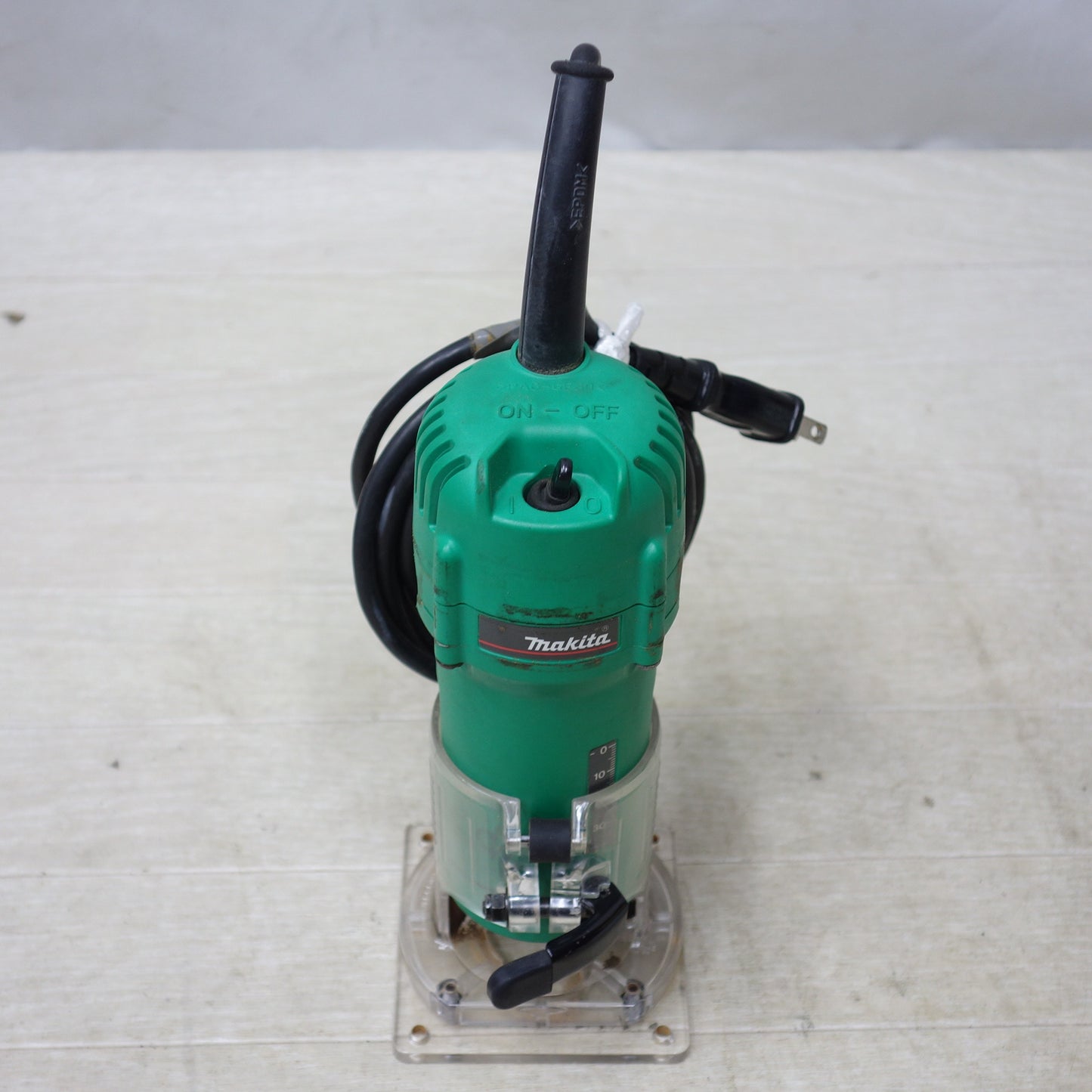 [送料無料] ◆makita マキタ トリマ M371 ルーター 電動工具 100V 50/60Hz◆