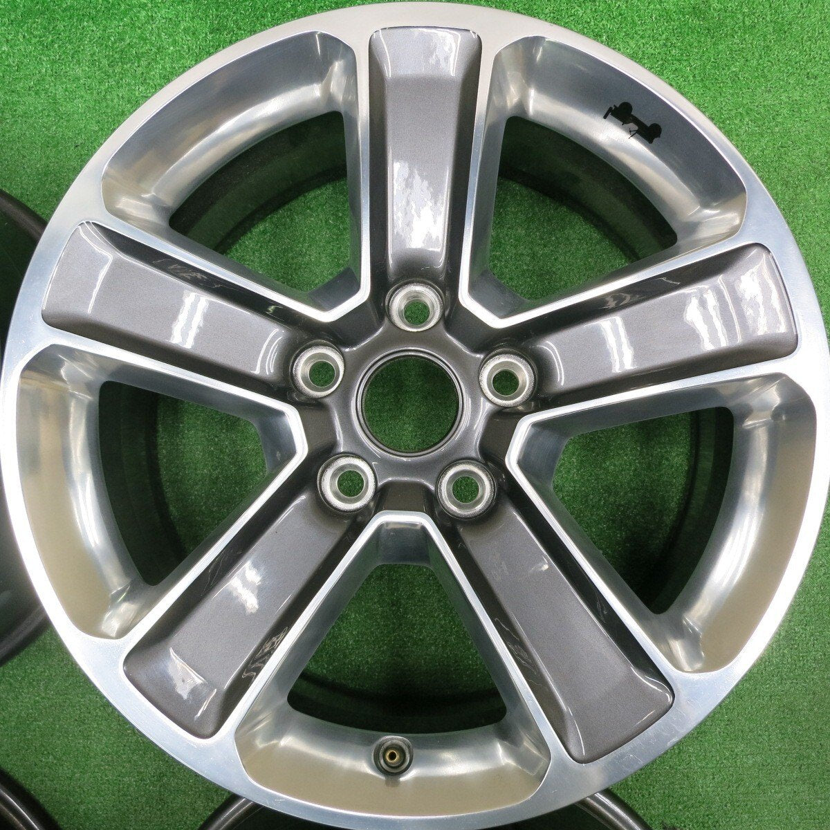 [送料無料] 4本価格★JEEP ジープ JL ラングラー アンリミテッド サハラ 純正 ホイール 18インチ 18×7.5J PCD127/5H★4101101HAホ