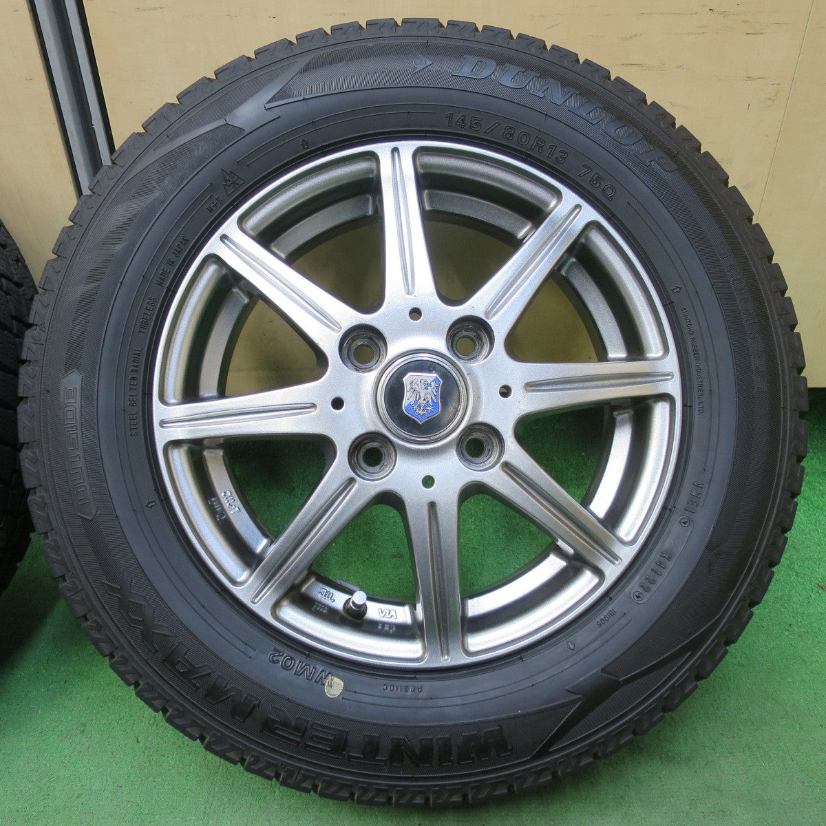 バリ溝！22年！8.5分★スタッドレス 145/80R13 ダンロップ ウインターマックス WM02 社外 アルミ 13インチ PCD100/4H★5053108イス