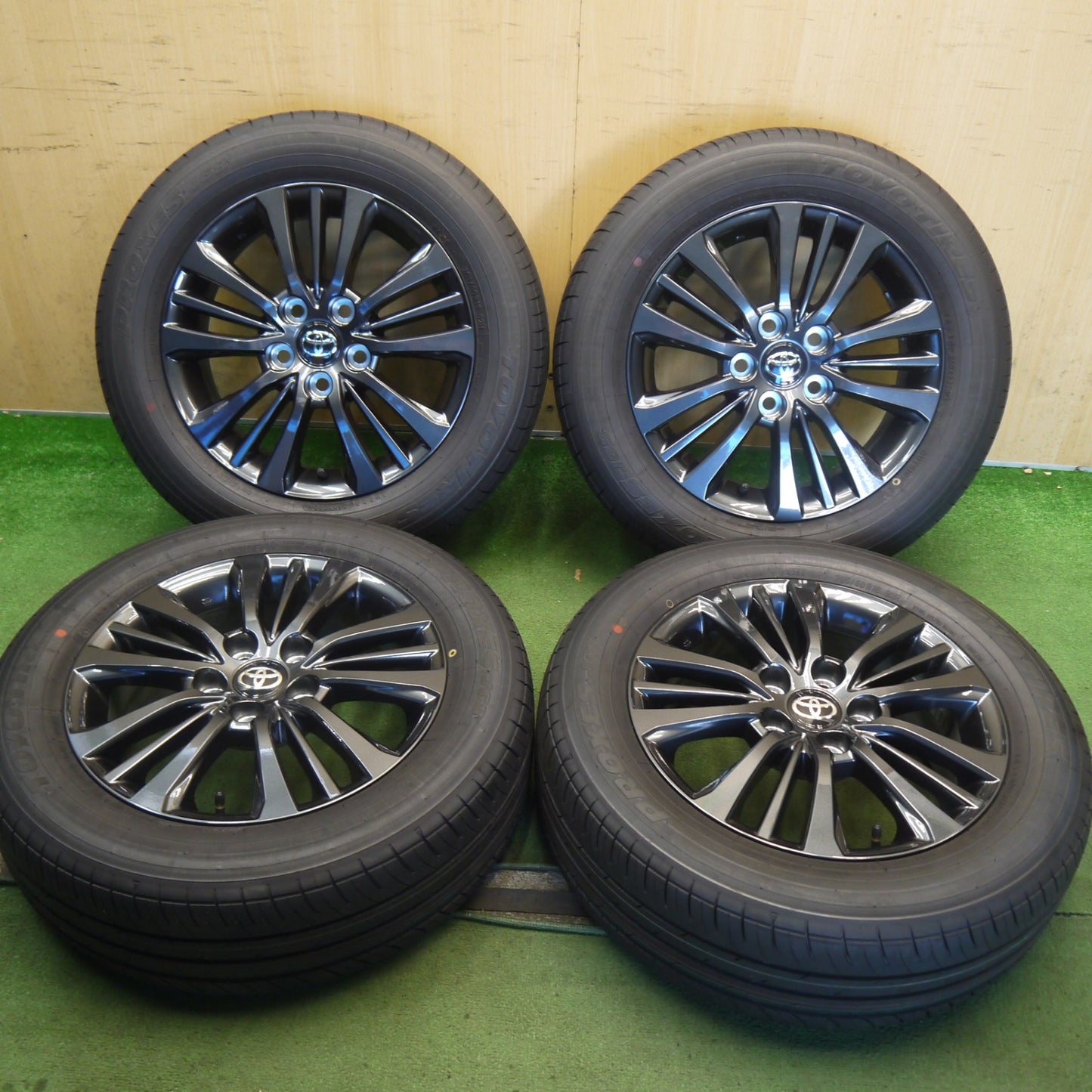 新車外し！26年◎トヨタ 90系 ノア ヴォクシー 純正 205/60R16 トーヨー プロクセス J68 16インチ PCD114.3/5H◎6082605Hノ