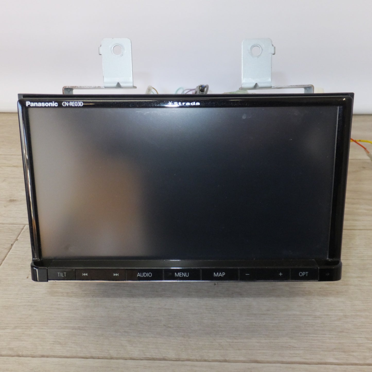 [送料無料] ★パナソニック Panasonic SDカーナビステーション Strada CN-RE03D(8★