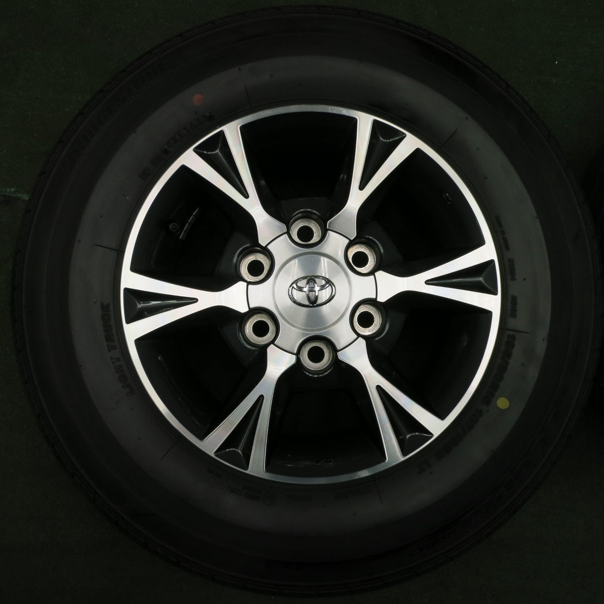 *送料無料* ほぼ新車外し！22年★トヨタ 200系 ハイエース 純正 OP 195/80R15 107/105N ブリヂストン エコピア RD613 PCD139.7/6H★4061406NJノ