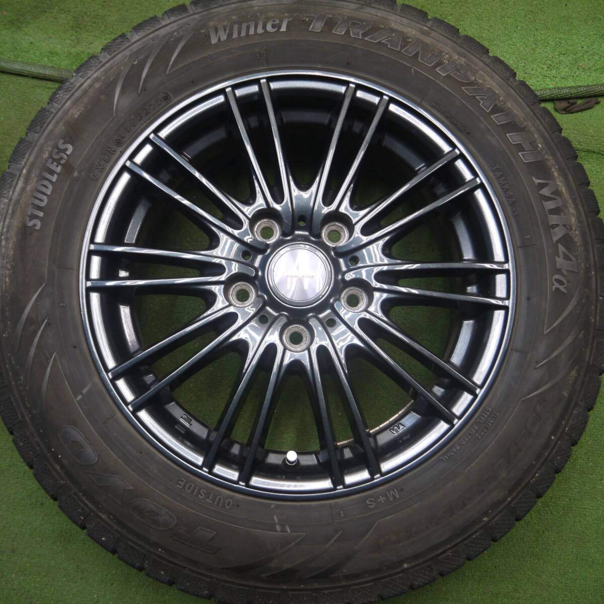 4本価格★スタッドレス 195/65R15 トーヨー ウインター トランパス MK4 VELVA AGUDO ヴェルヴァ PCD114.3/5H★4072206Hス