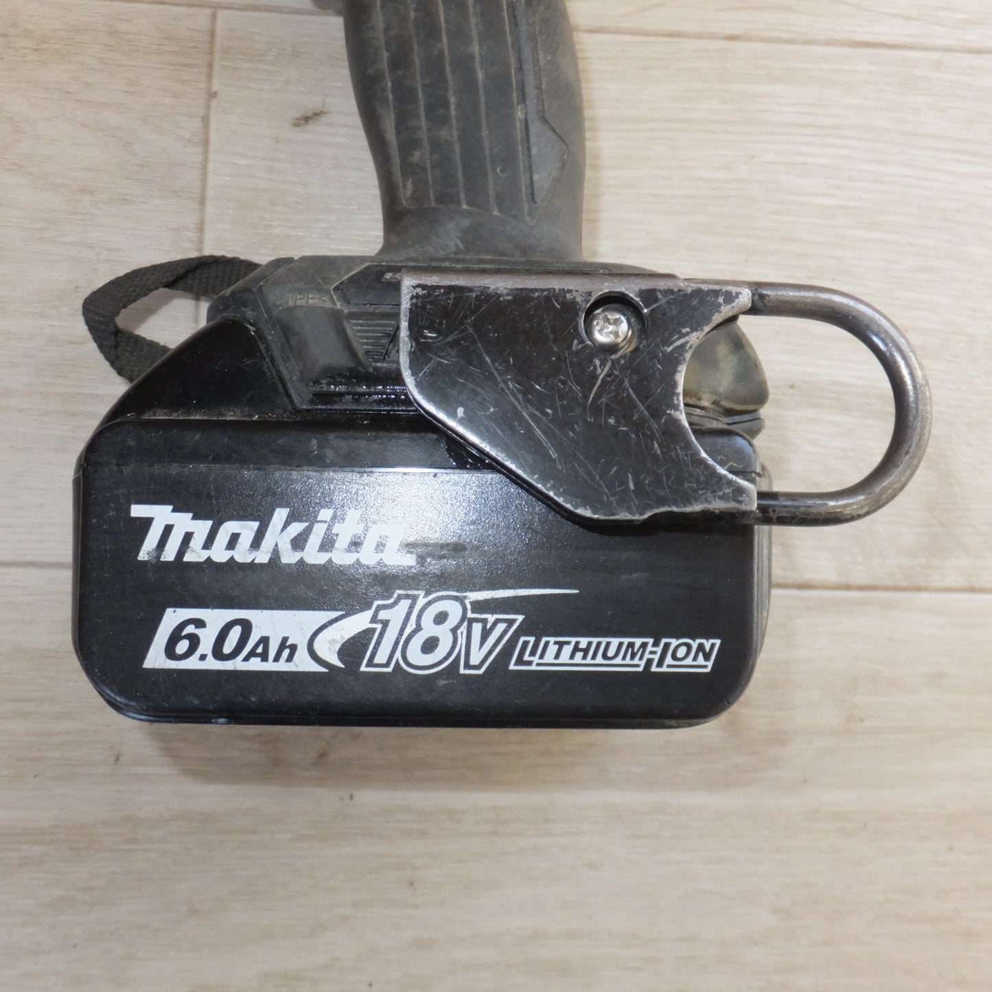 [送料無料] ★マキタ makita 充電式インパクトドライバ TD173D　バッテリ BL1860B 3個　急速充電器 DC18RF　セット★