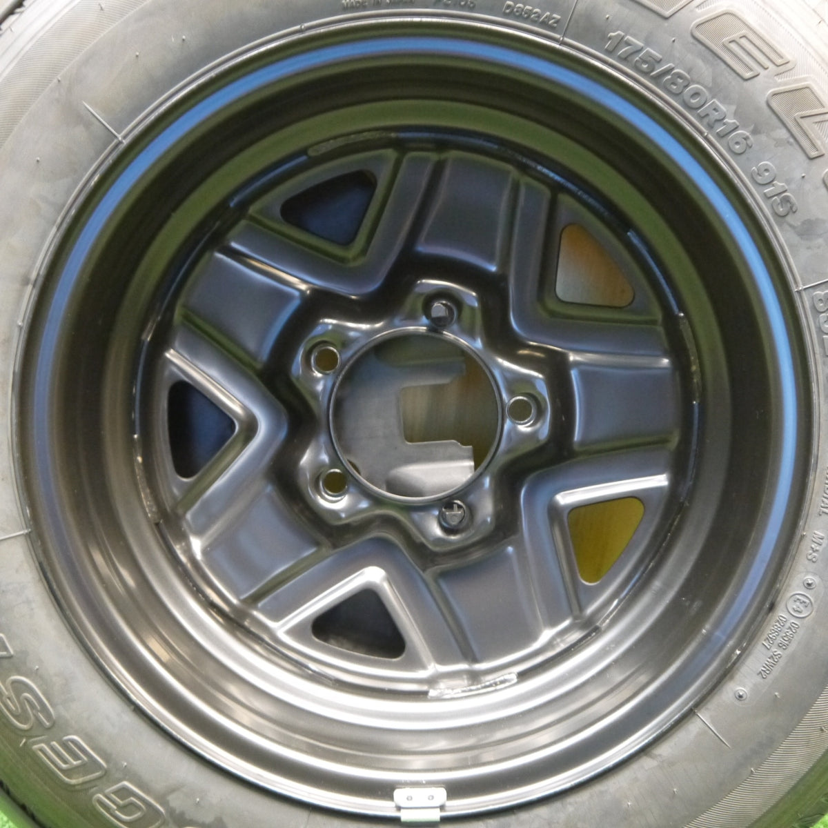 新車外し！25年！1本◎スズキ JB64 ジムニー 純正 スチール 175/80R16 ブリヂストン デューラー H/L 852 DUELER 16インチ PCD139.7/5H◎6091104Hノ