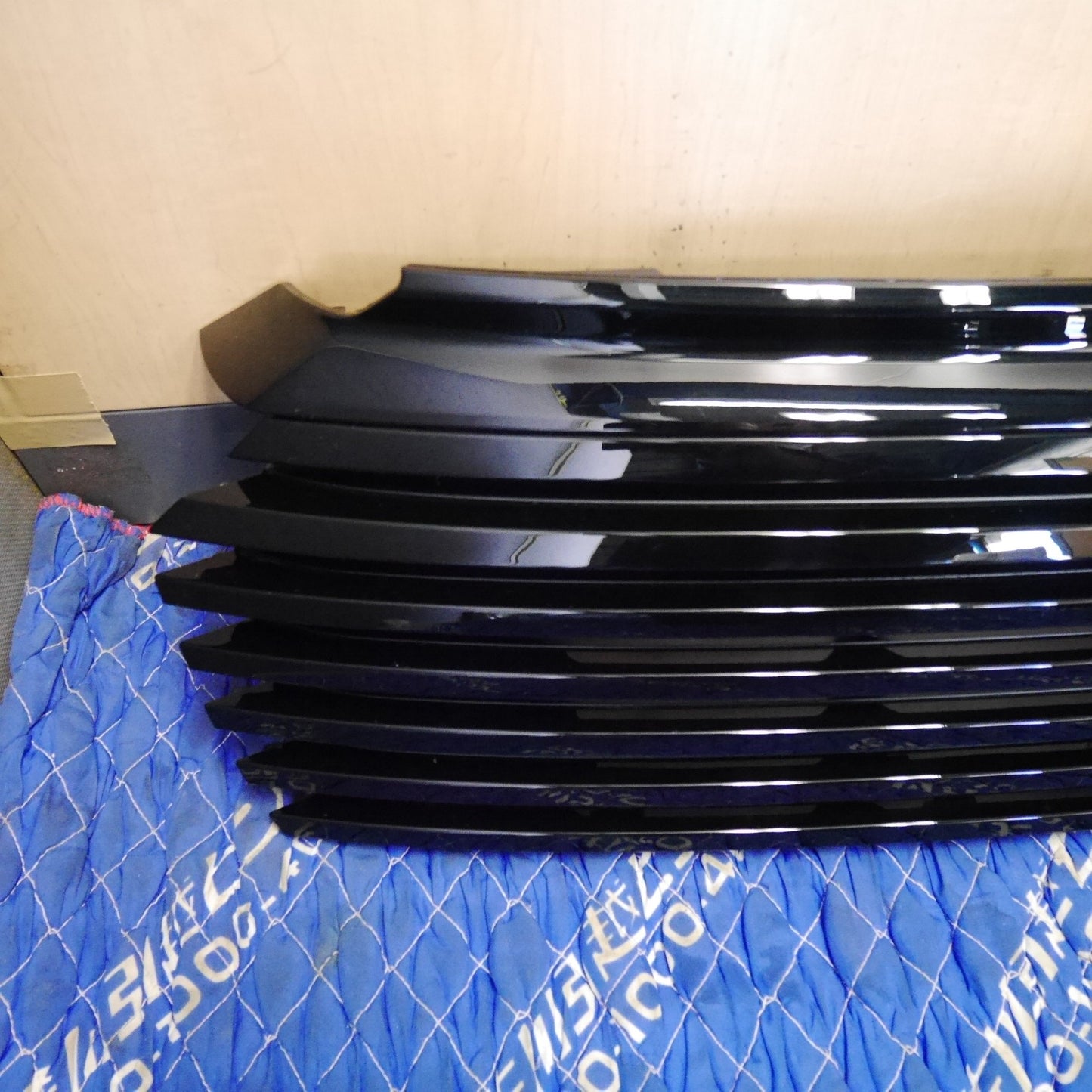 [送料無料] 新車外し☆ホンダ RV5 RV6 ヴェゼル e:HEV 純正 フロント グリル ブラック HONDA VEZEL☆