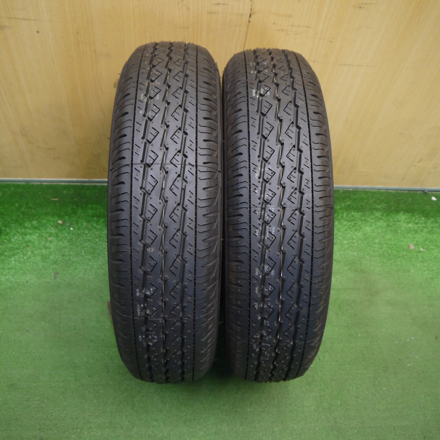 未使用！25年！2本★145/80R12 80/78N ブリヂストン K370 タイヤ 12インチ 軽 トラック 軽 バン 等★6050817Hノタ