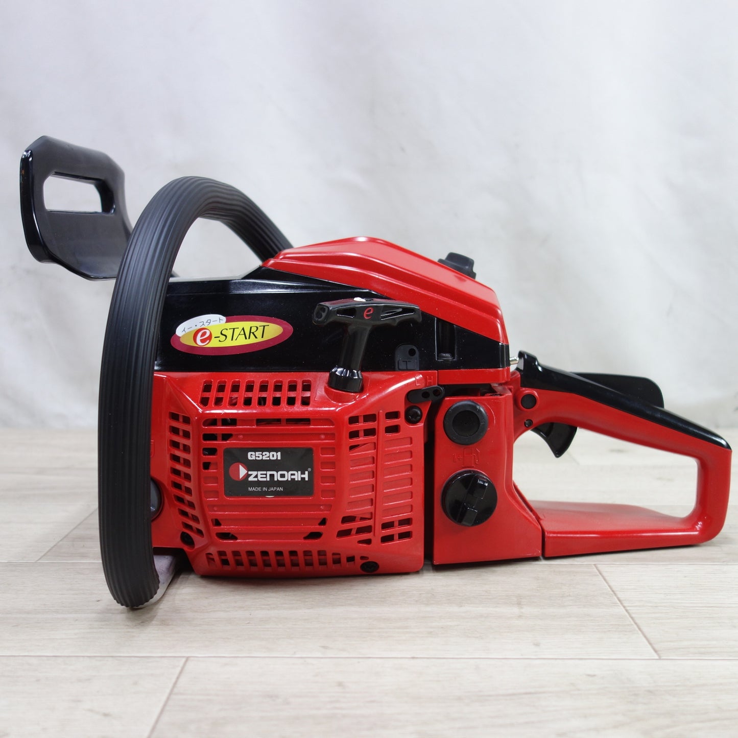 [送料無料] 未使用！付属品付き◆ゼノア チェンソー G5201 切断機 電動 工具 チェーンソー 軽量 のこぎり 木工用 ZENOAH◆